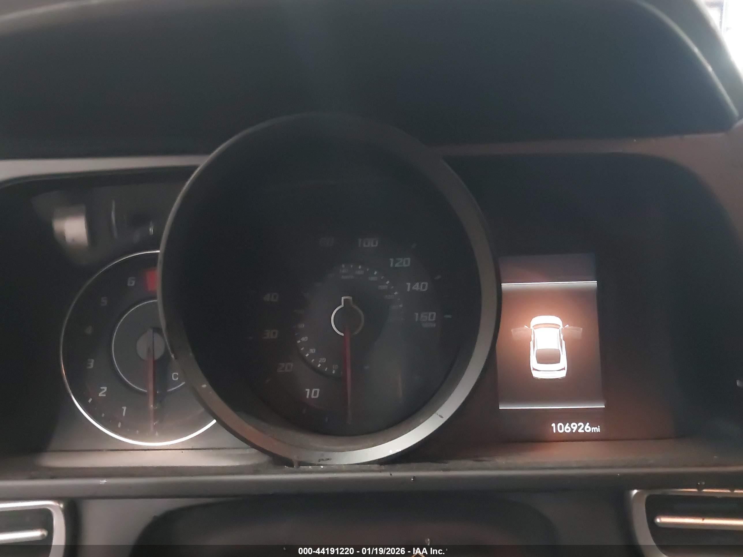 HYUNDAI ELANTRA image 7