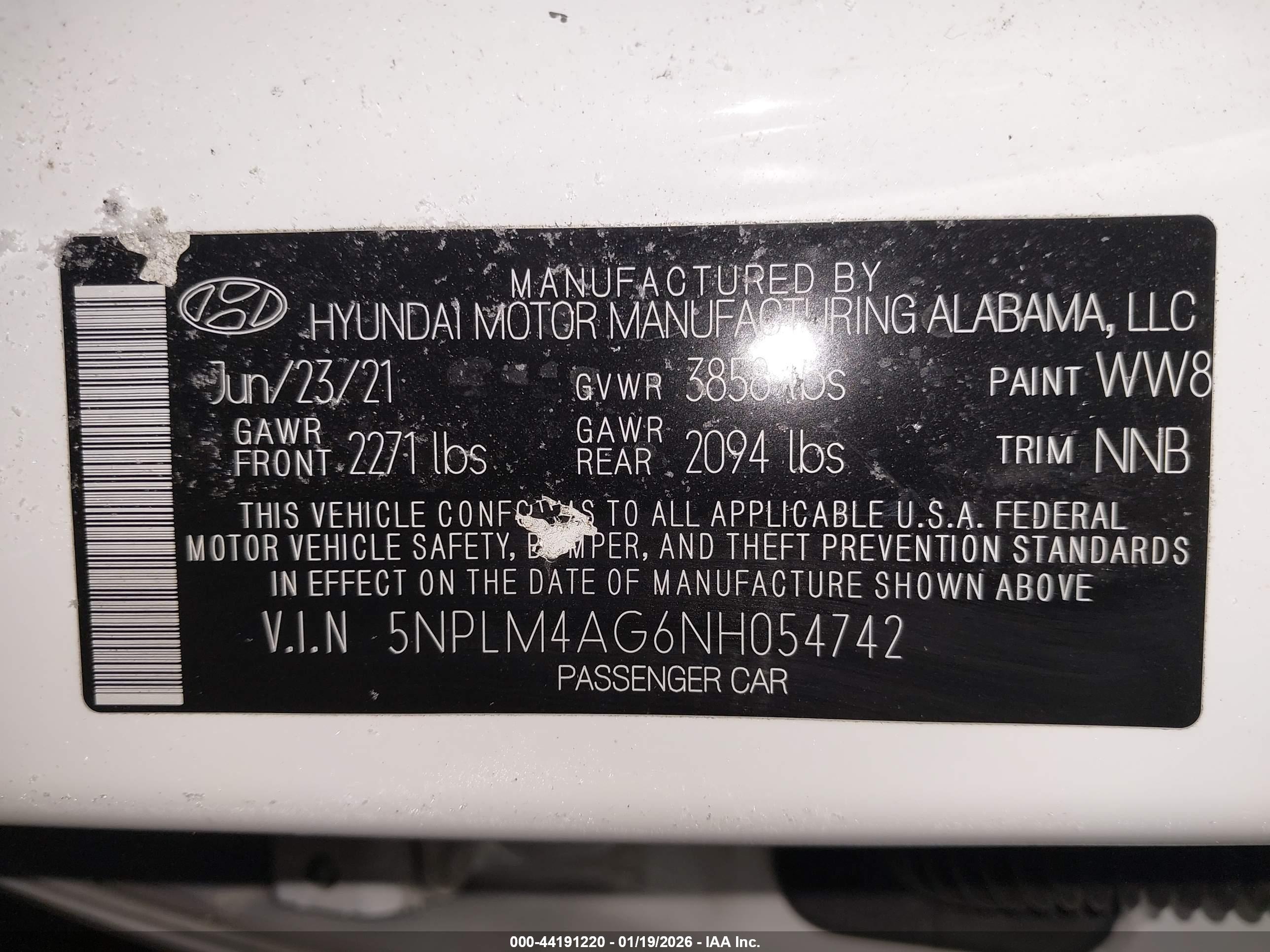HYUNDAI ELANTRA image 9