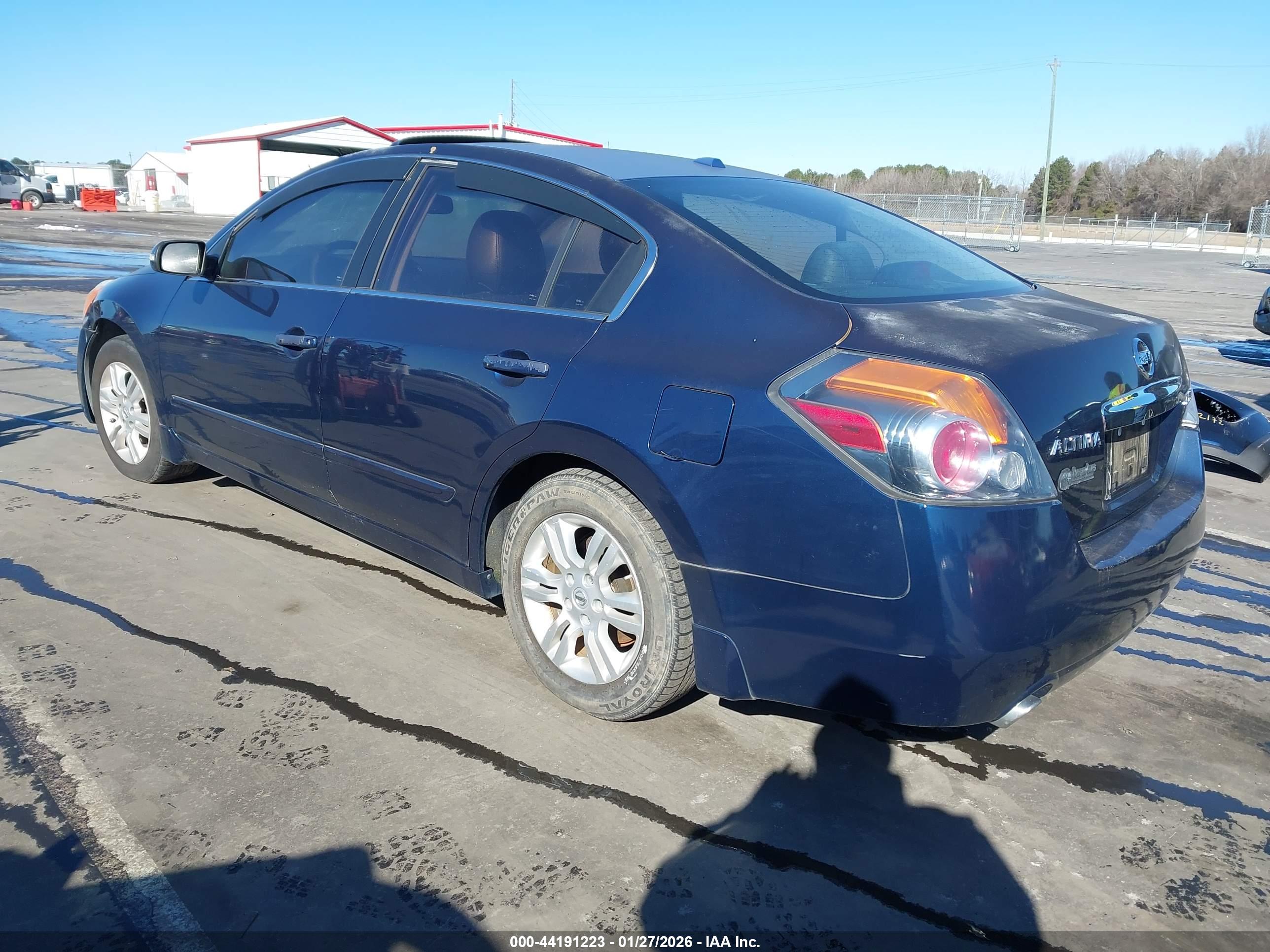 NISSAN ALTIMA image 3