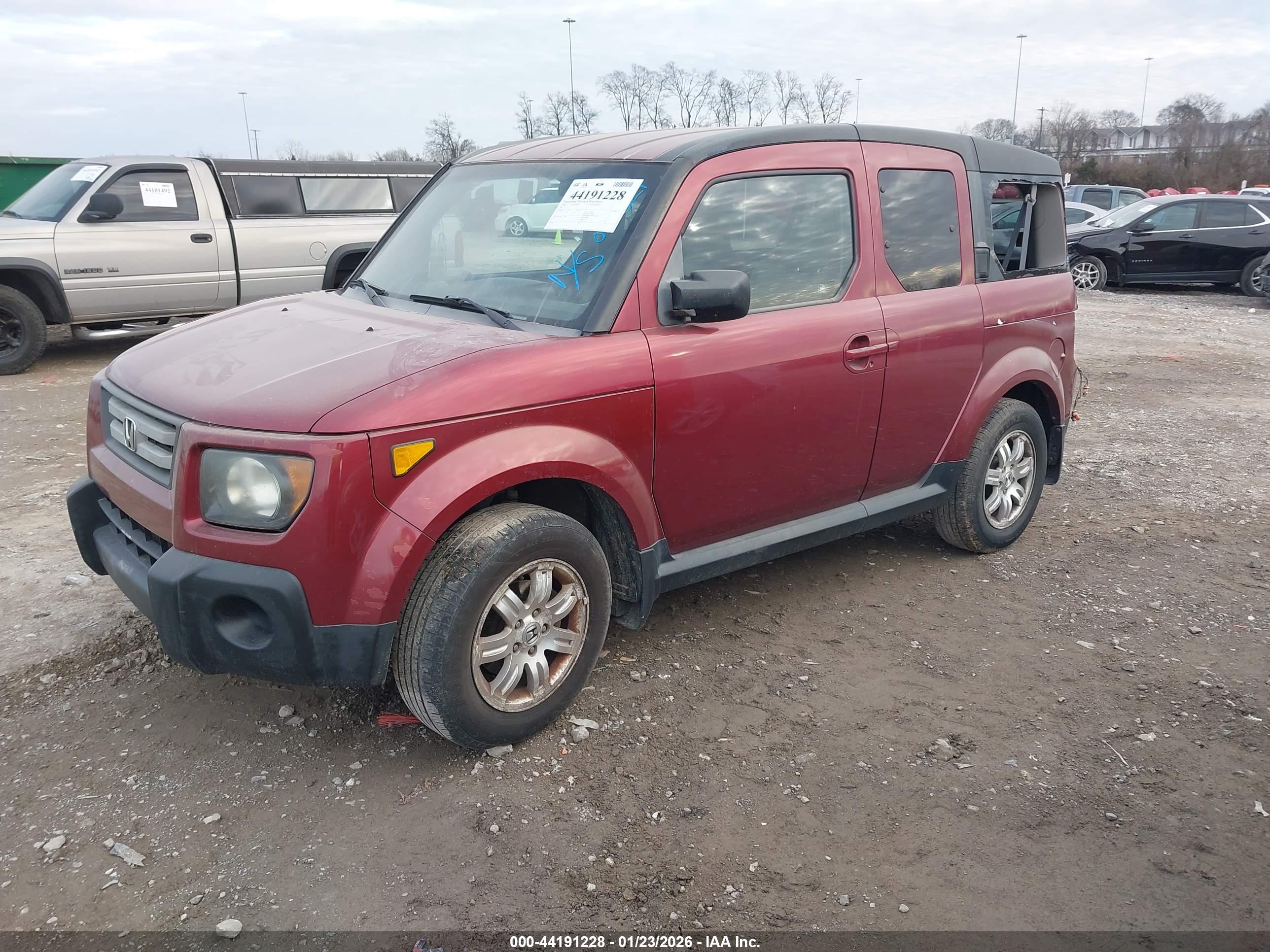 HONDA ELEMENT image 2