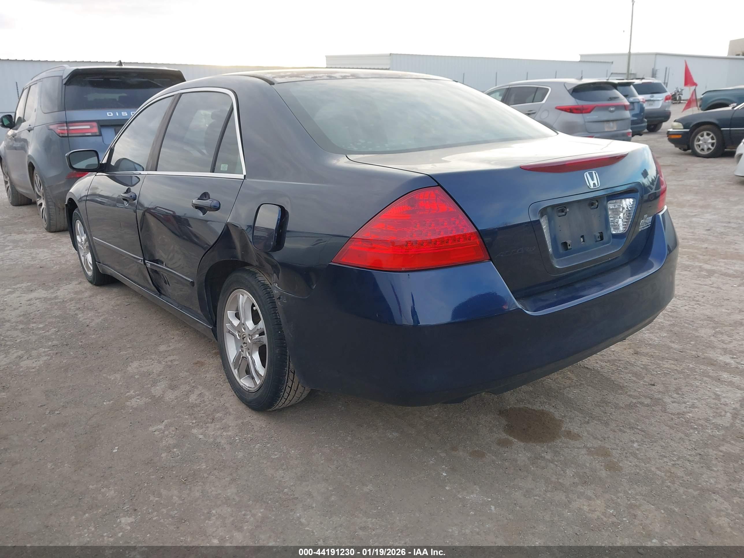 HONDA ACCORD image 3