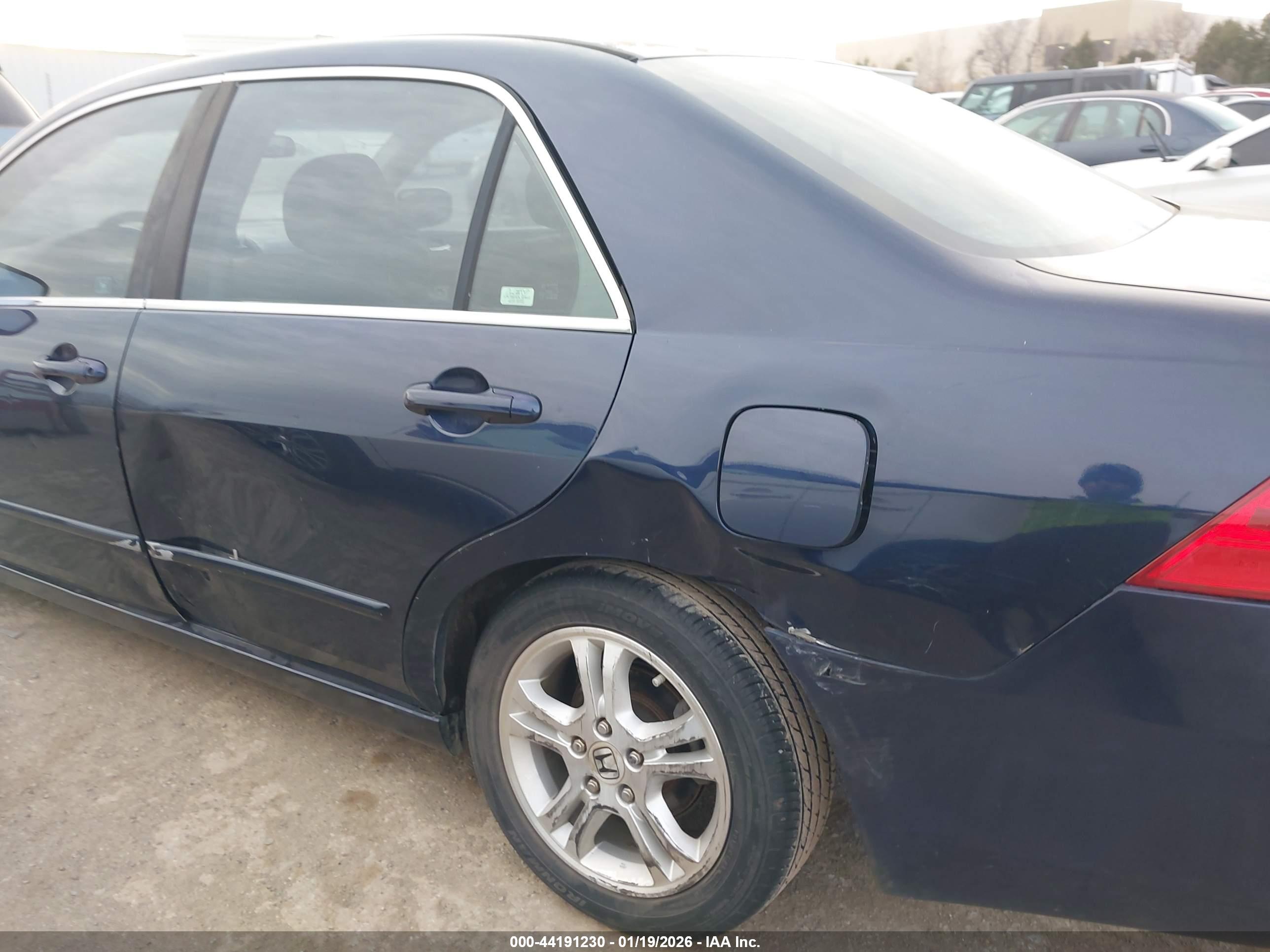 HONDA ACCORD image 6
