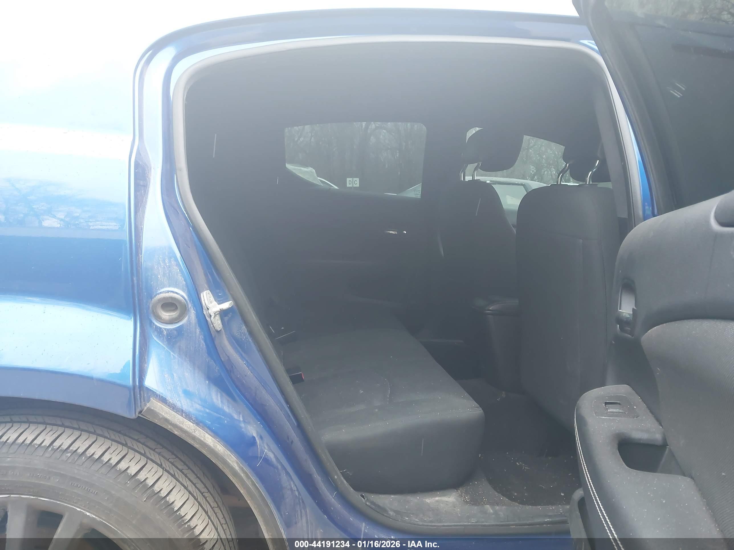 DODGE AVENGER image 8