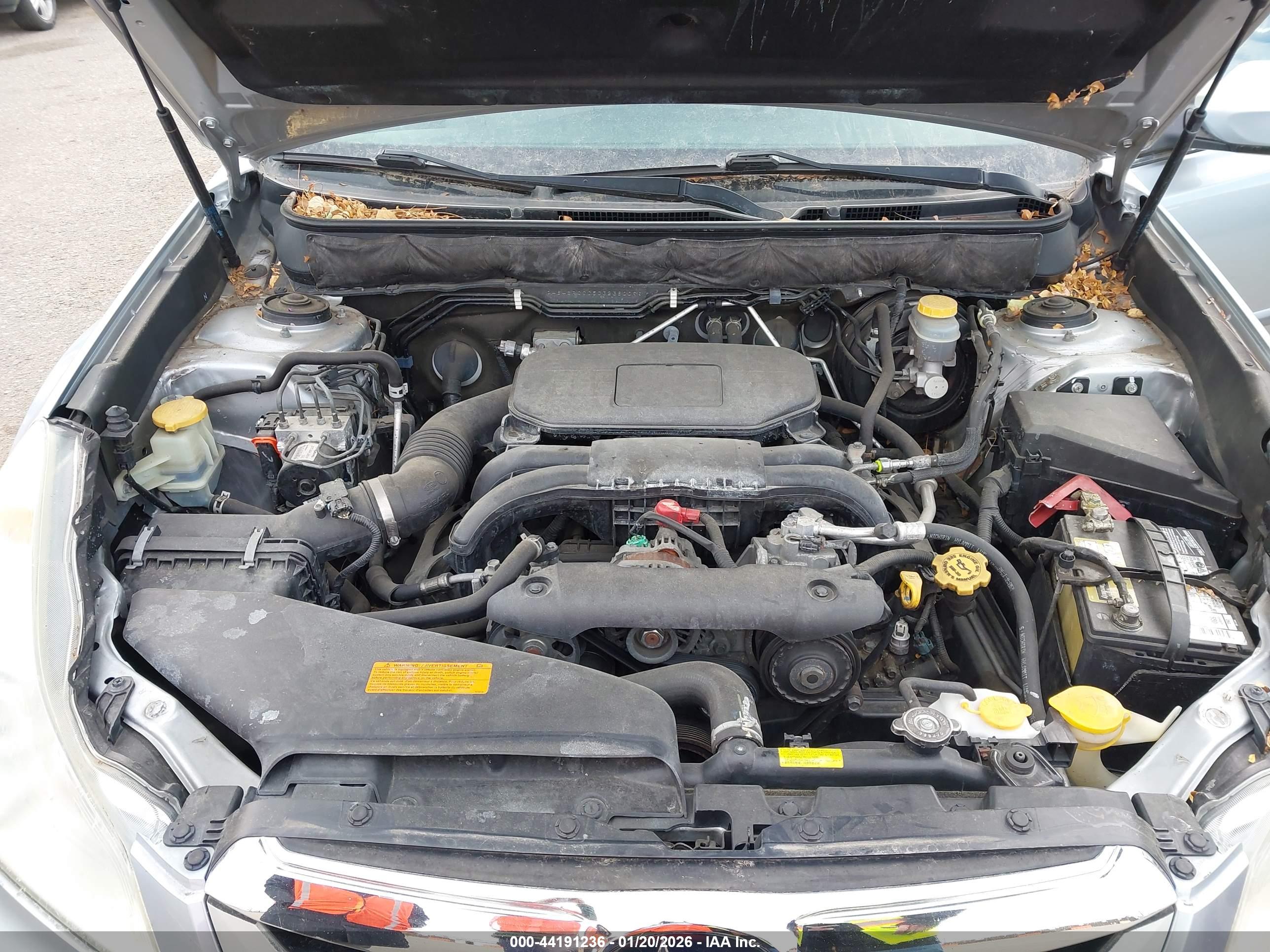 SUBARU OUTBACK image 10