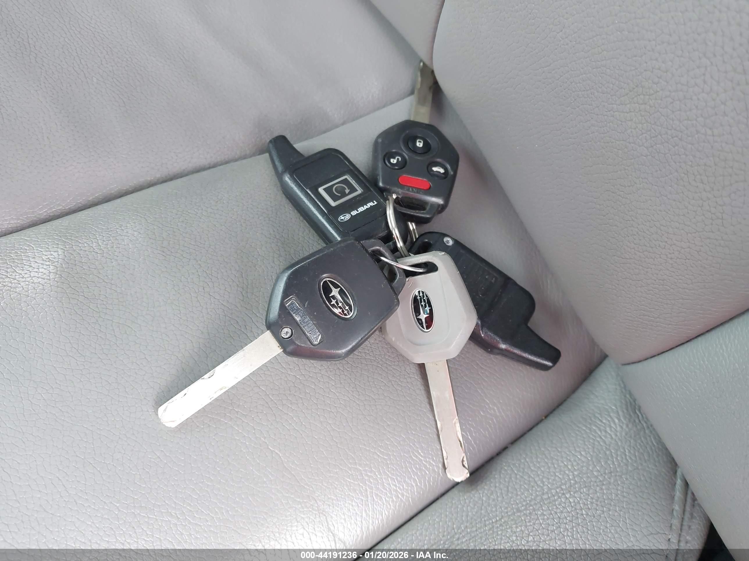 SUBARU OUTBACK image 11