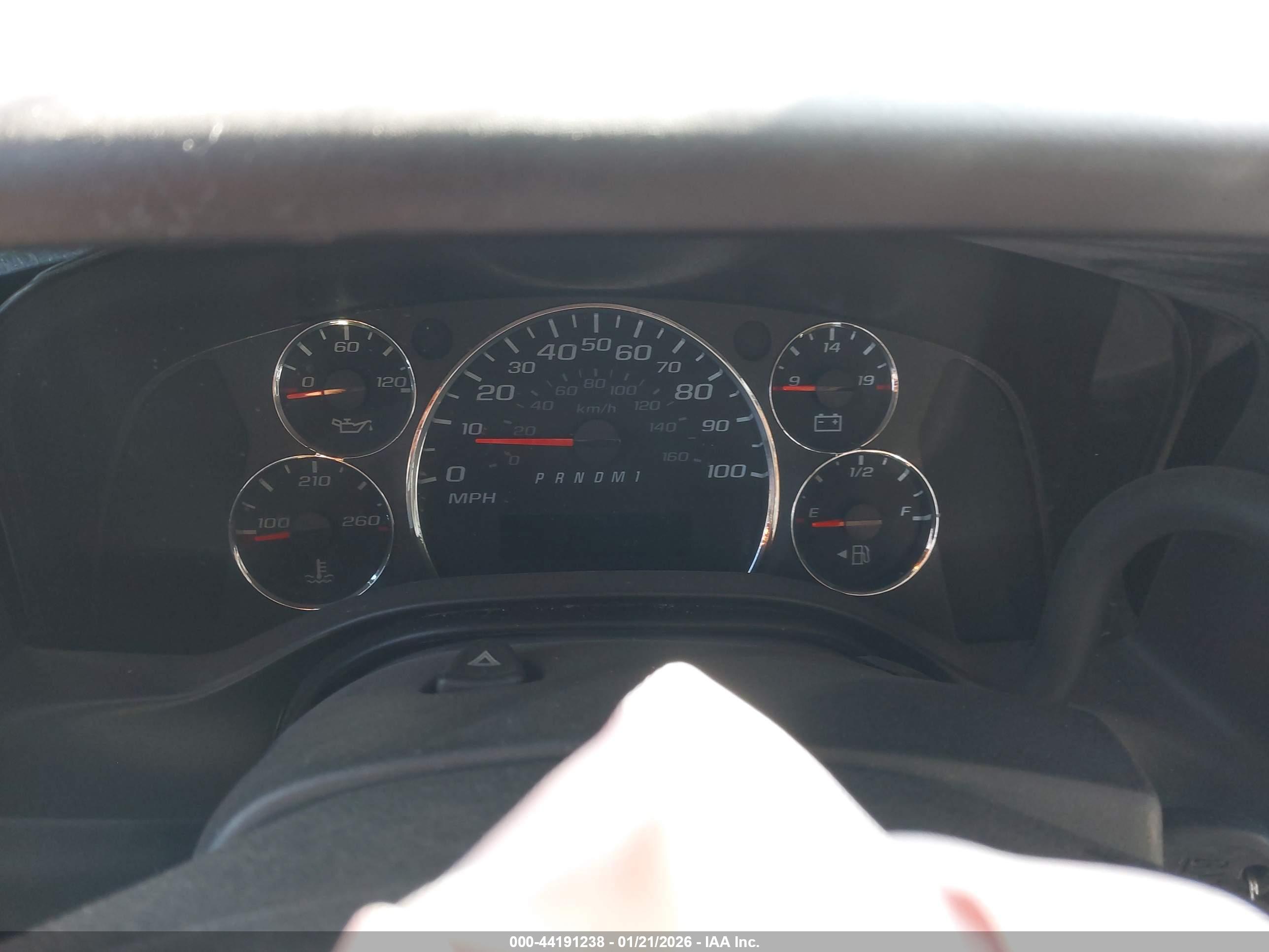 CHEVROLET EXPRESS image 6