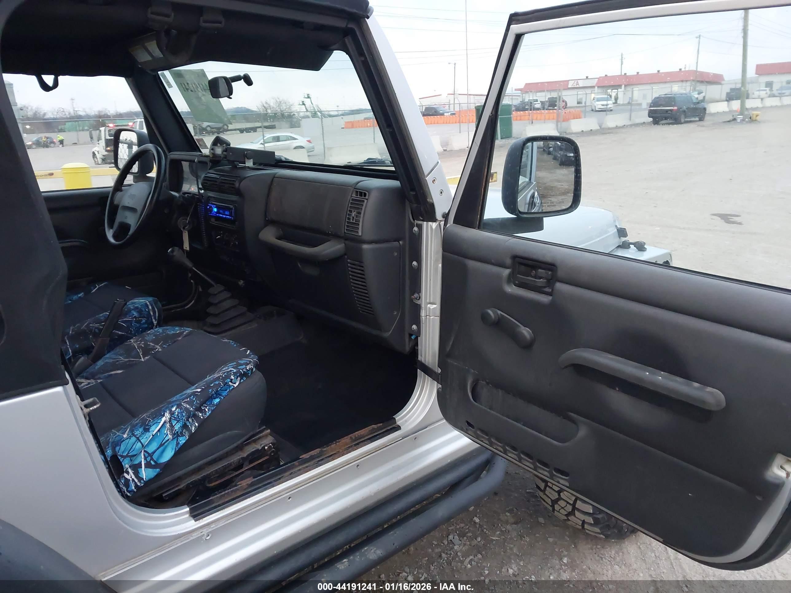 JEEP WRANGLER image 5