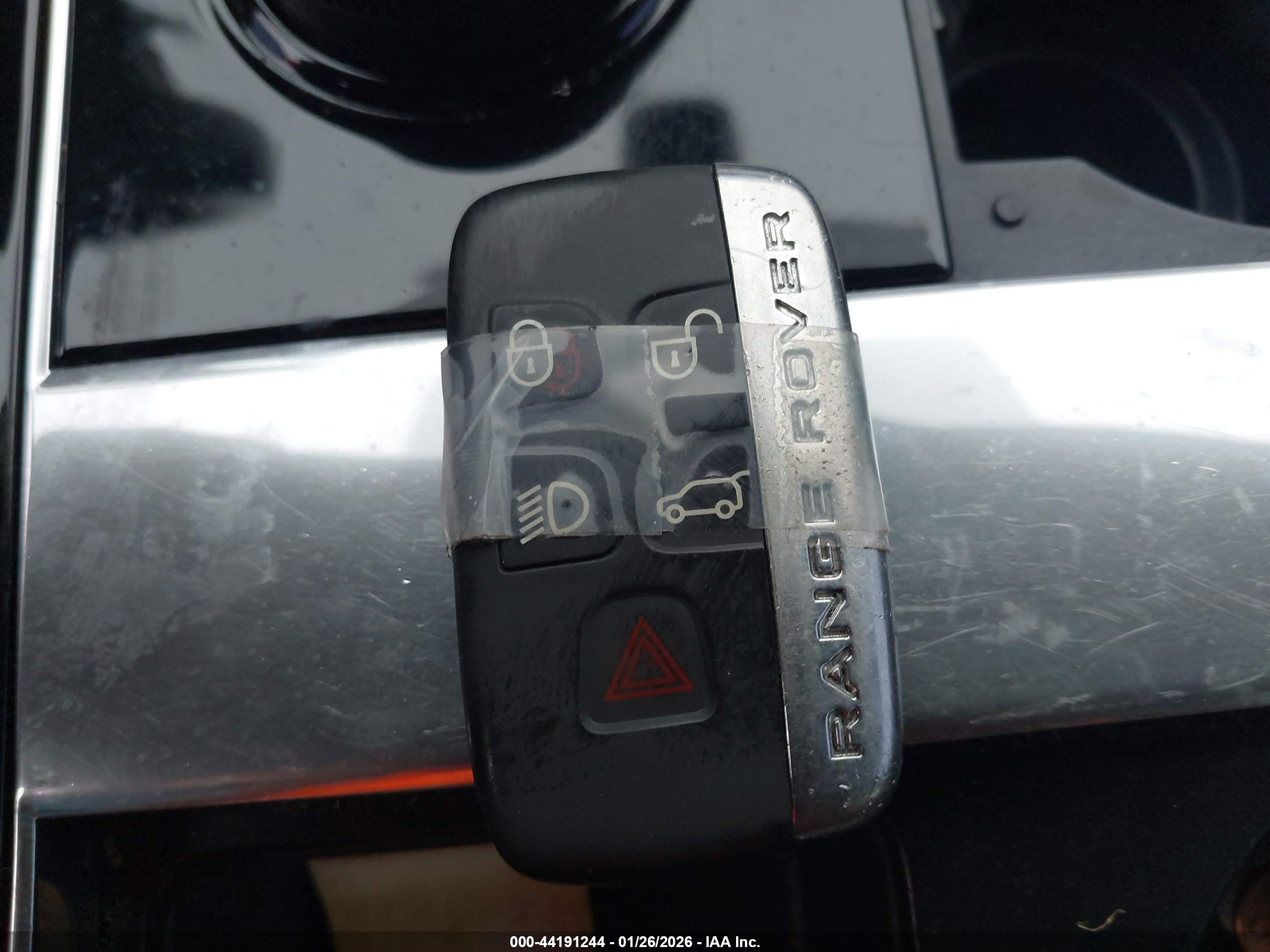 LAND ROVER image 11