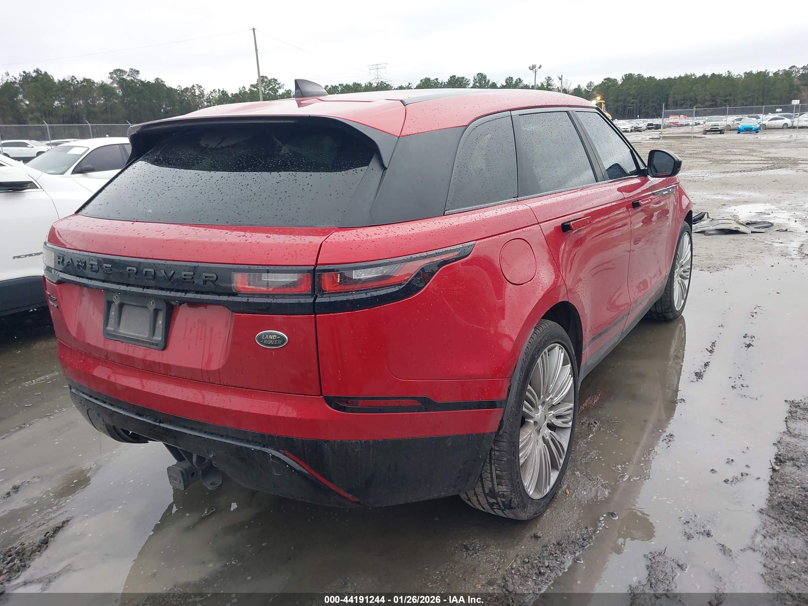 LAND ROVER image 4