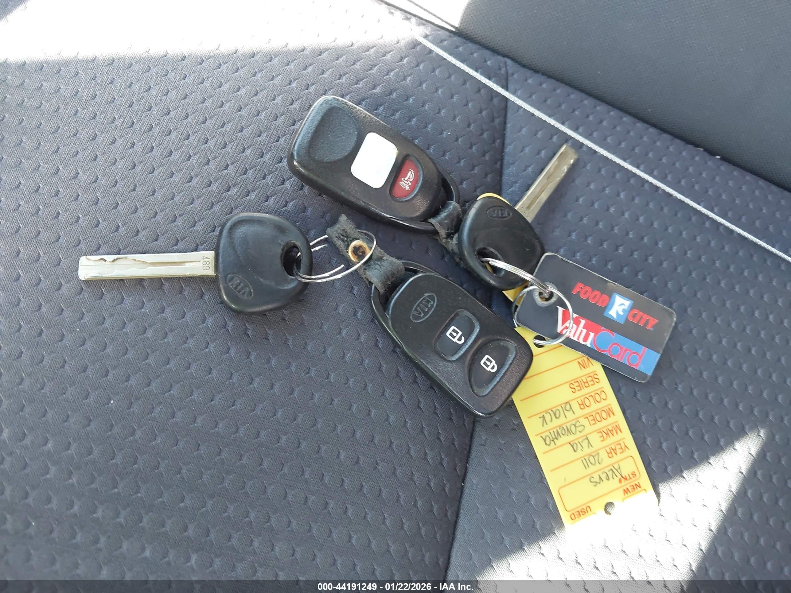 KIA SORENTO image 11