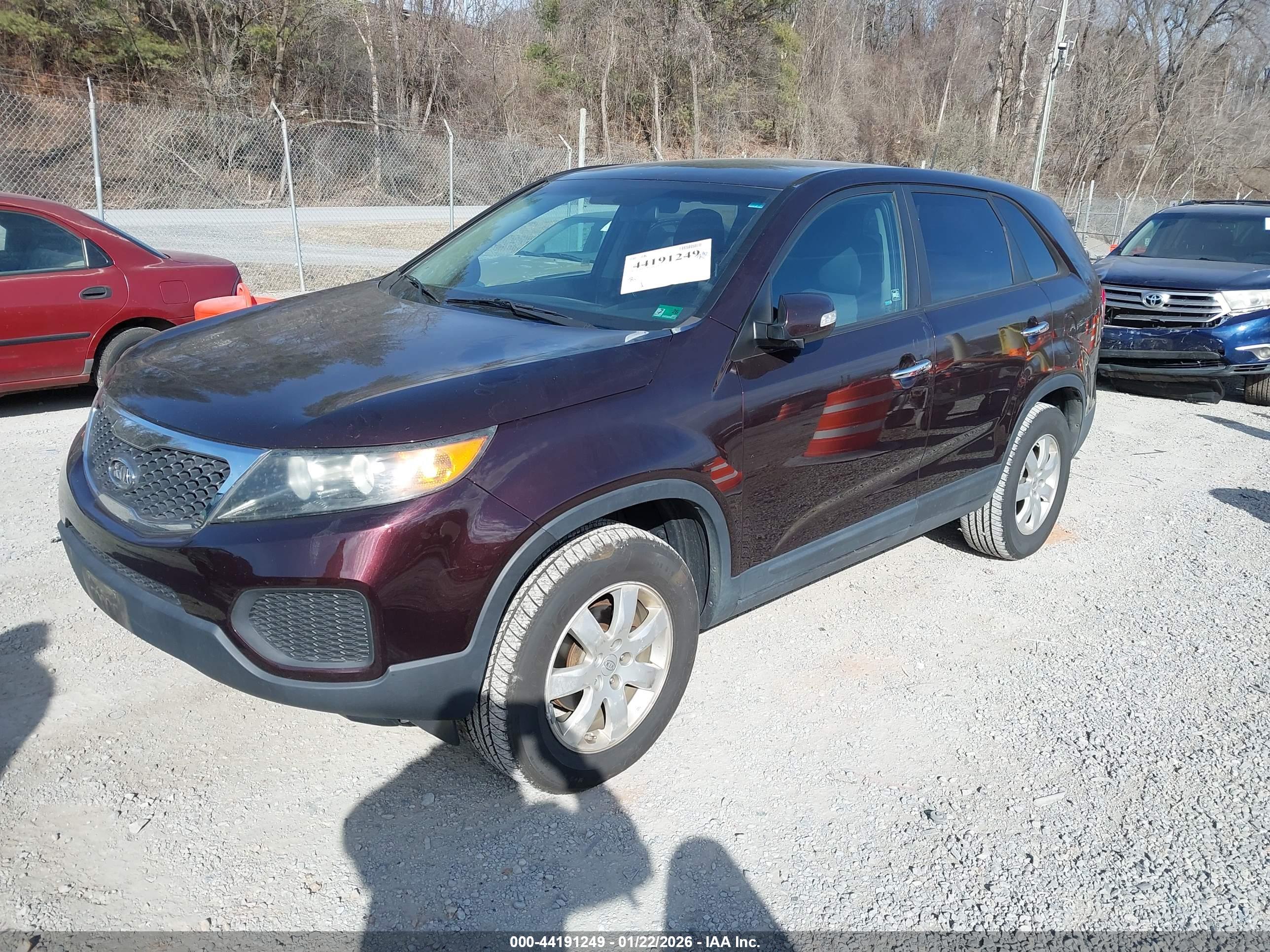 KIA SORENTO image 2