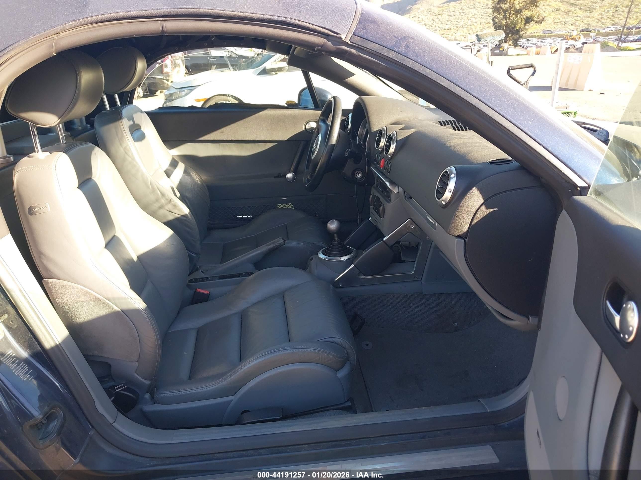AUDI TT image 5