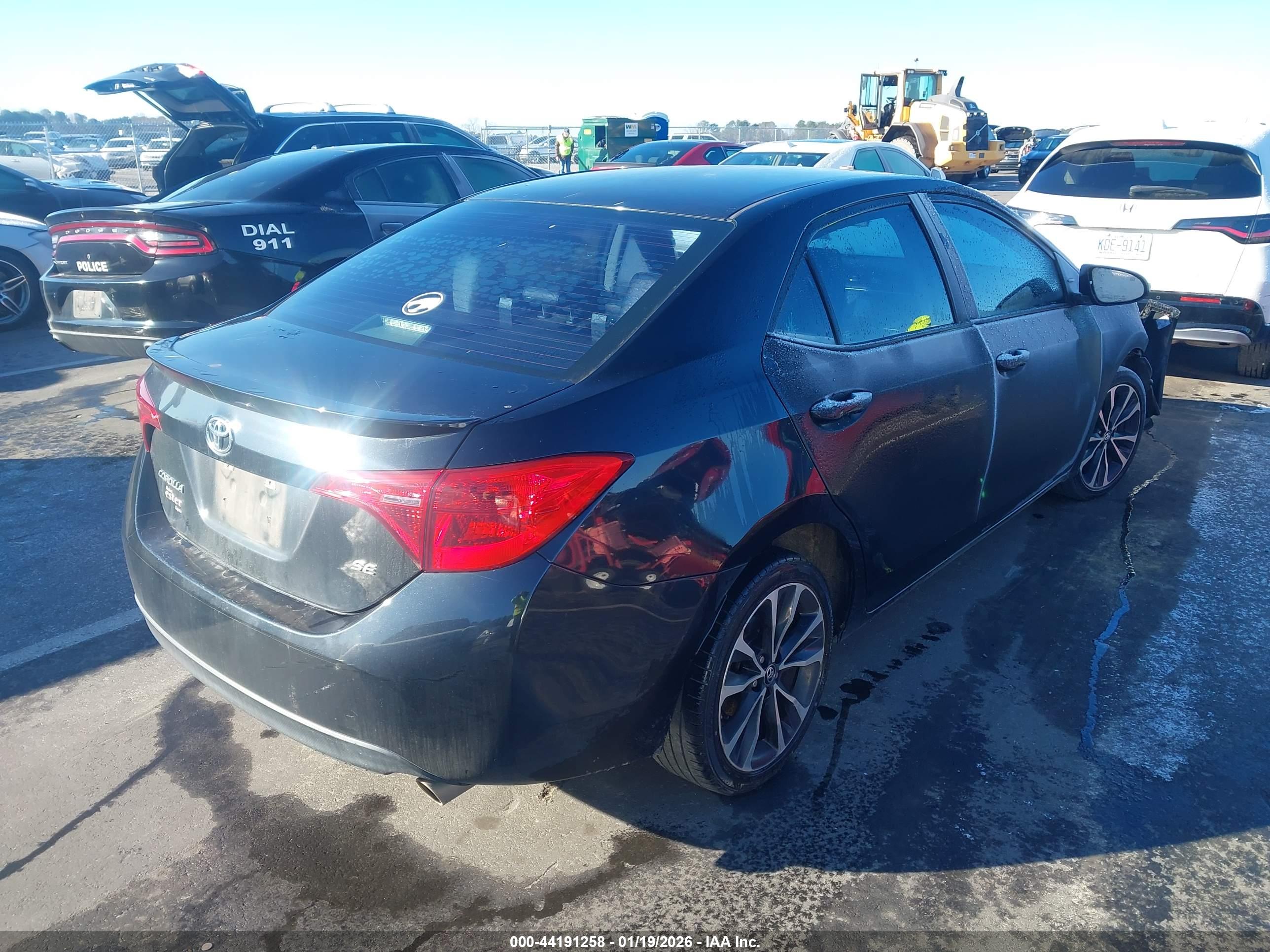 TOYOTA COROLLA image 4