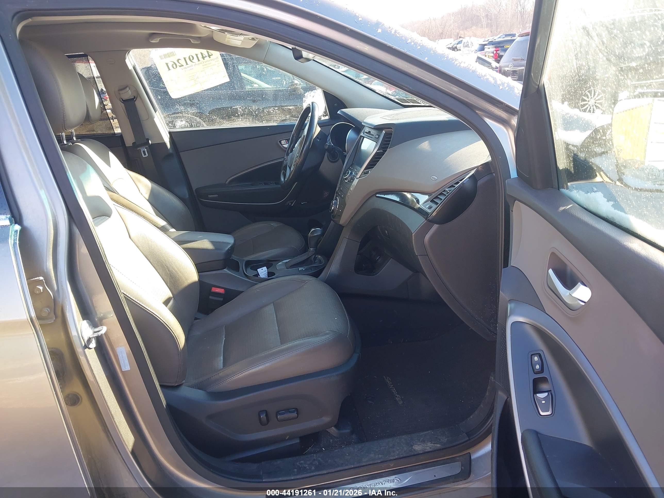 HYUNDAI SANTA image 5