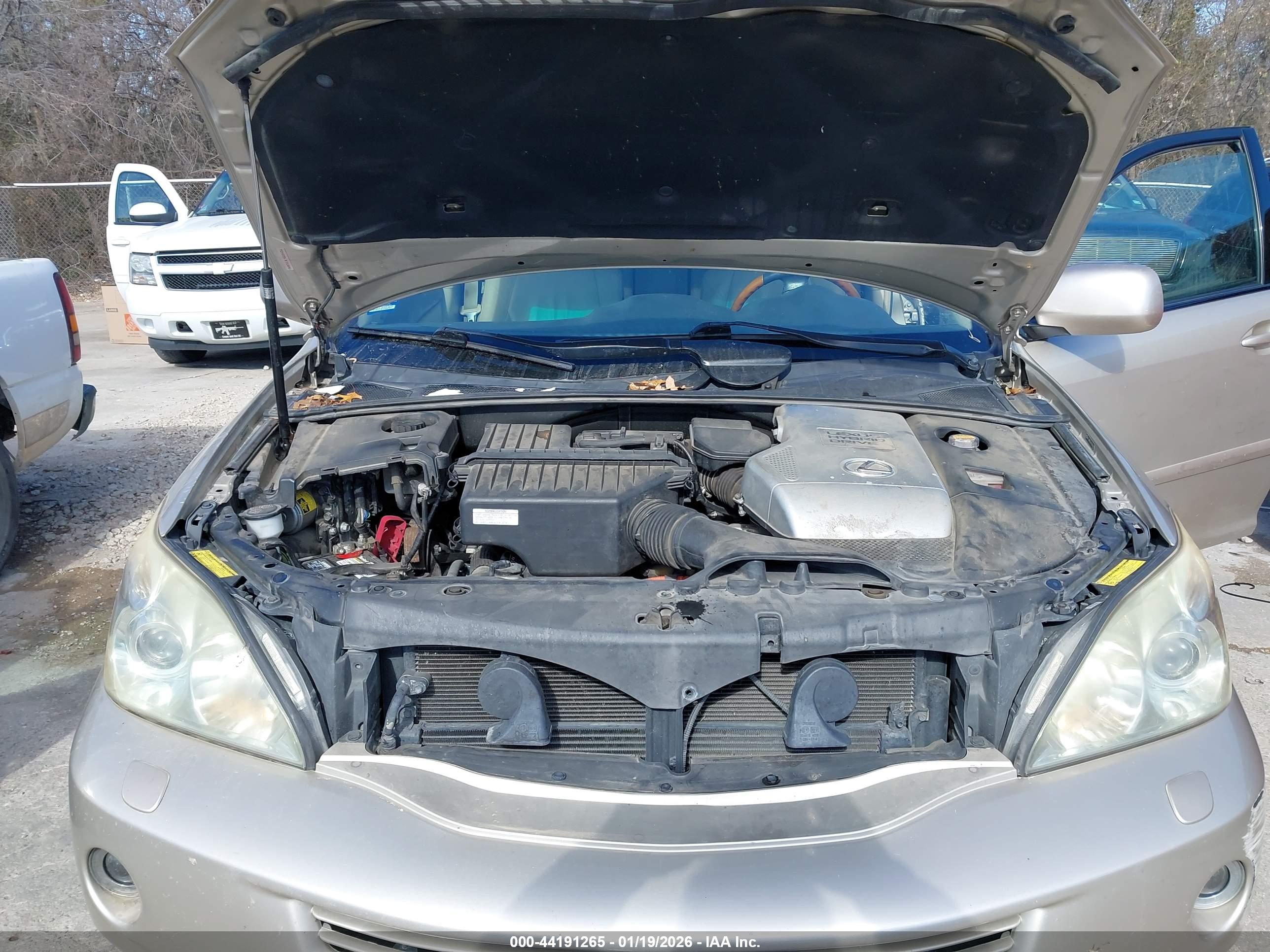 LEXUS RX image 10