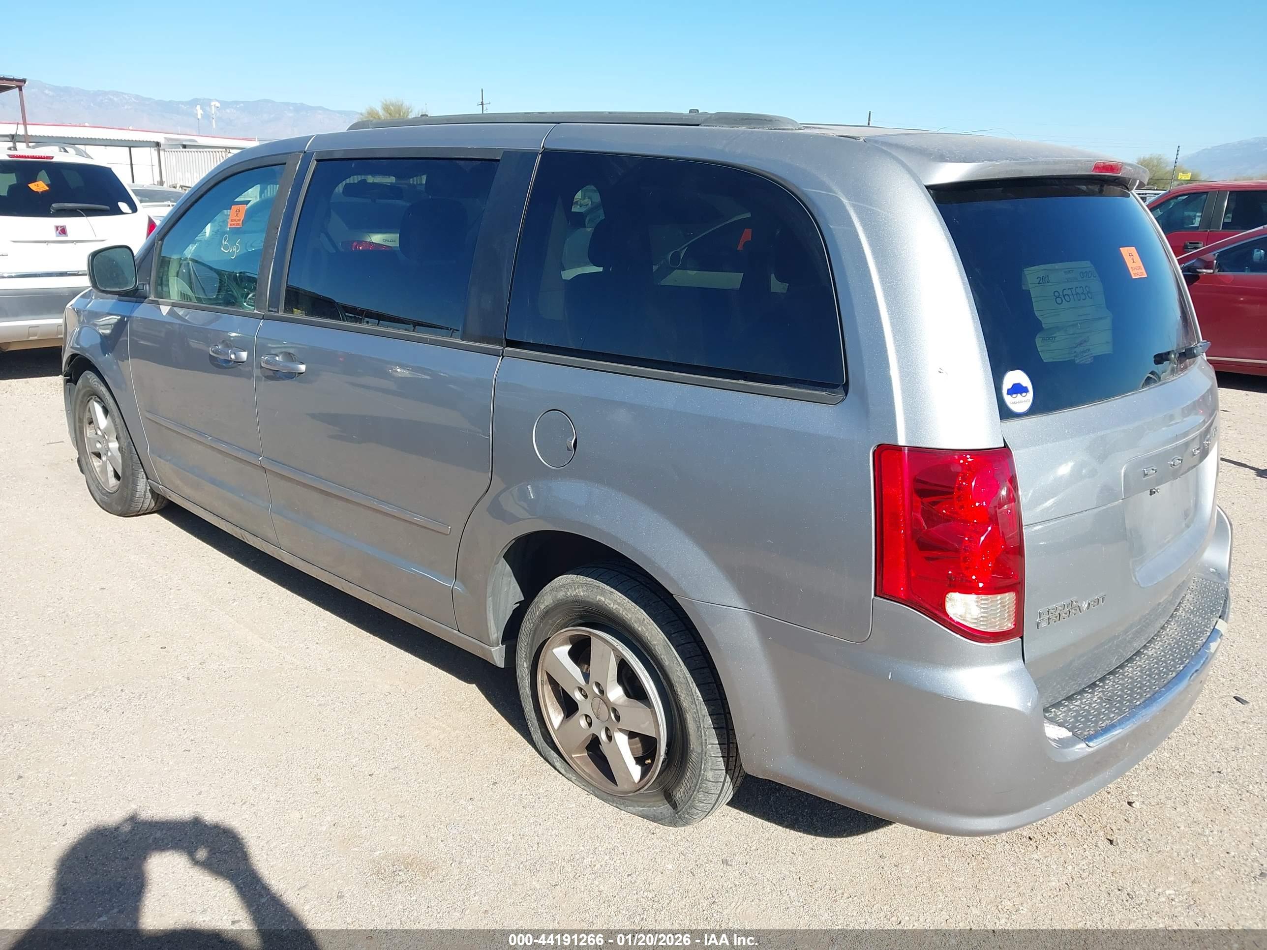 DODGE GRAND image 3