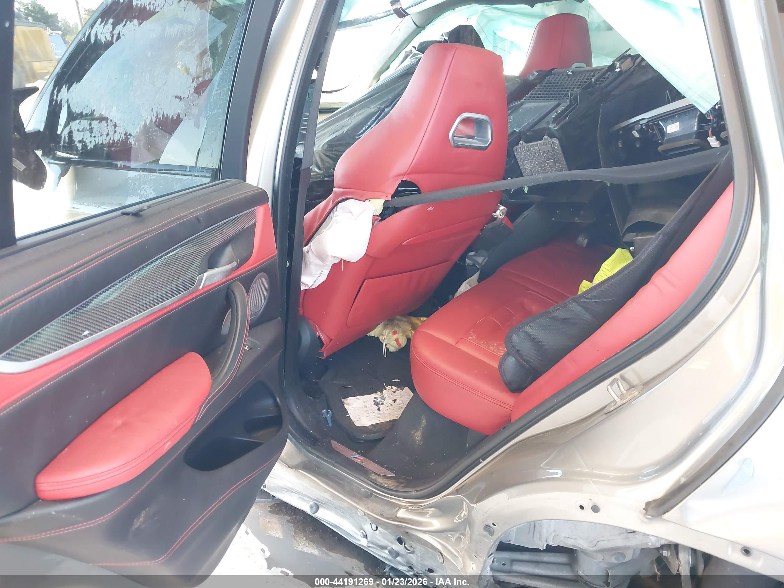 BMW X5 image 8