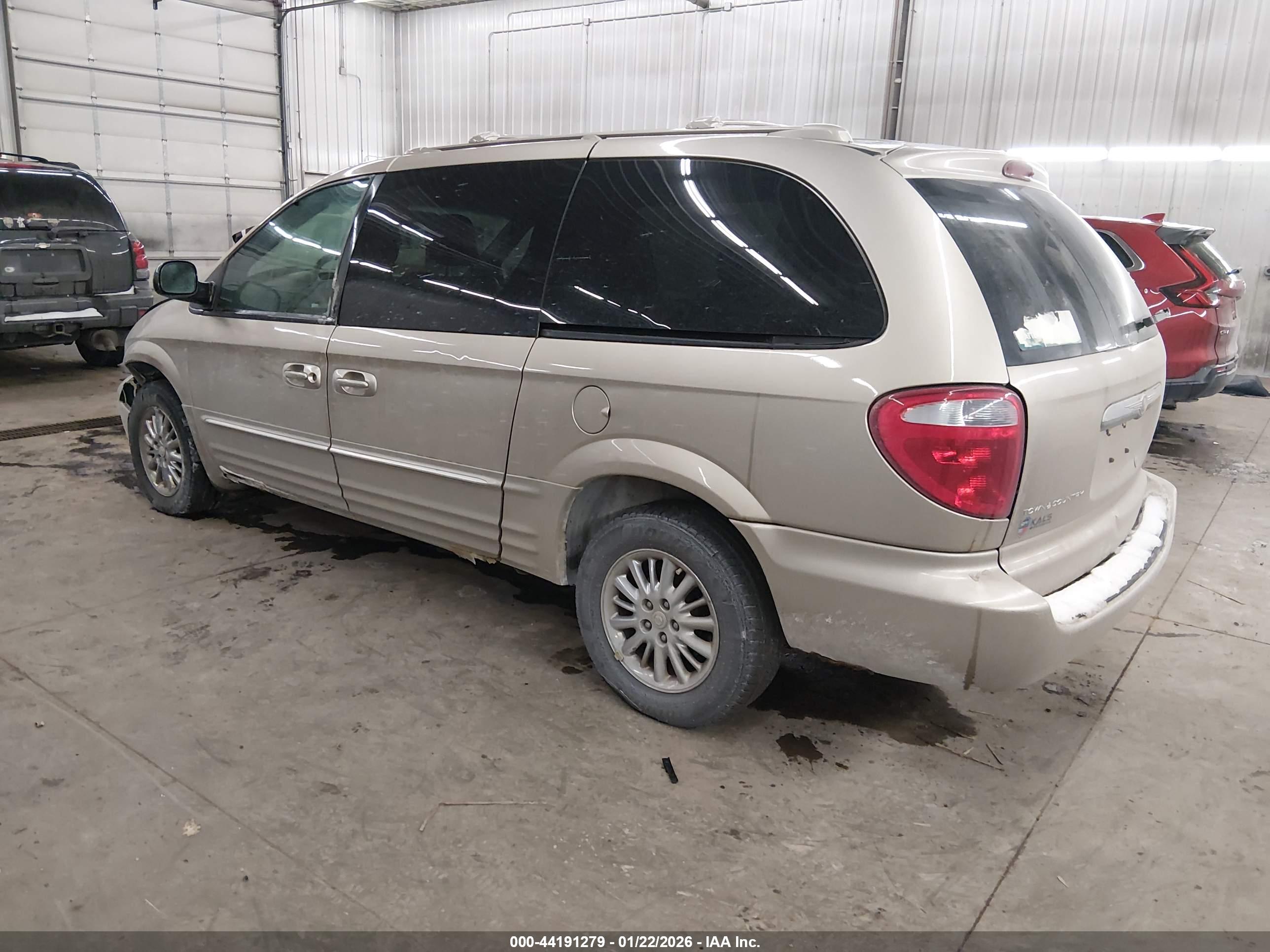 CHRYSLER TOWN image 3