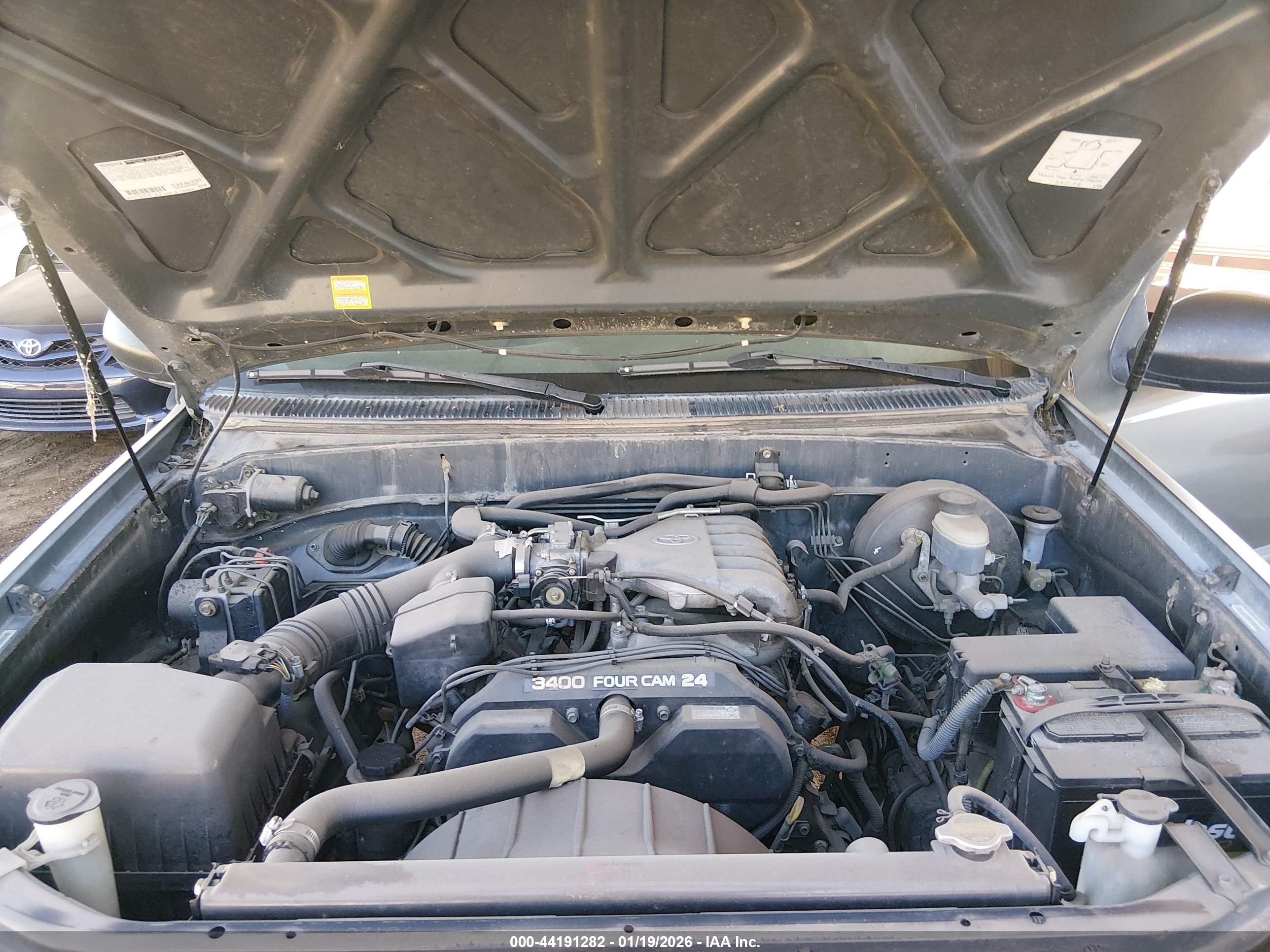 TOYOTA TUNDRA image 10