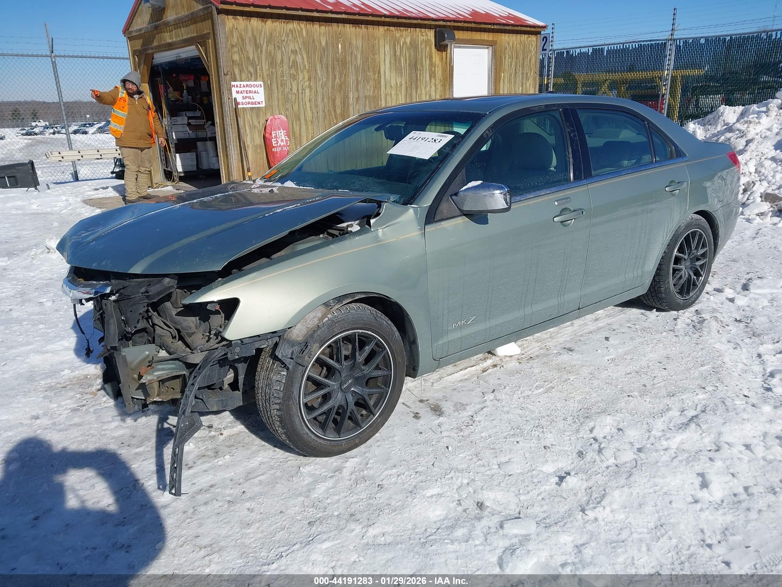 LINCOLN MKZ image 2