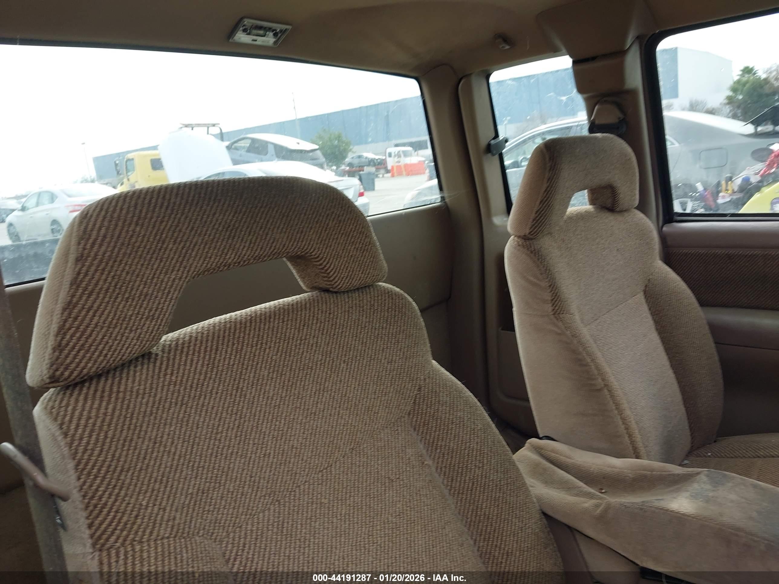 CHEVROLET S-10 image 8