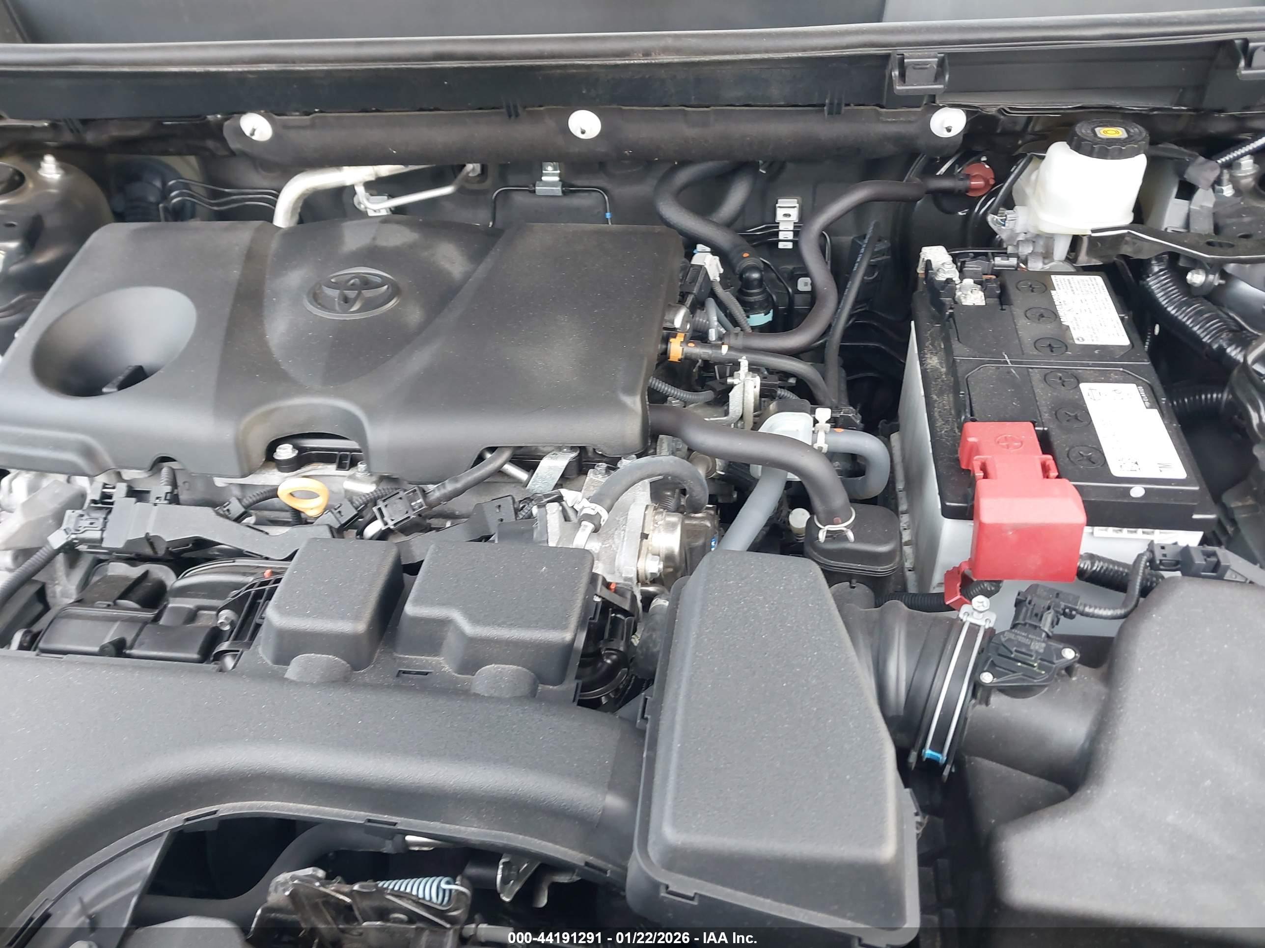 TOYOTA RAV4 image 10
