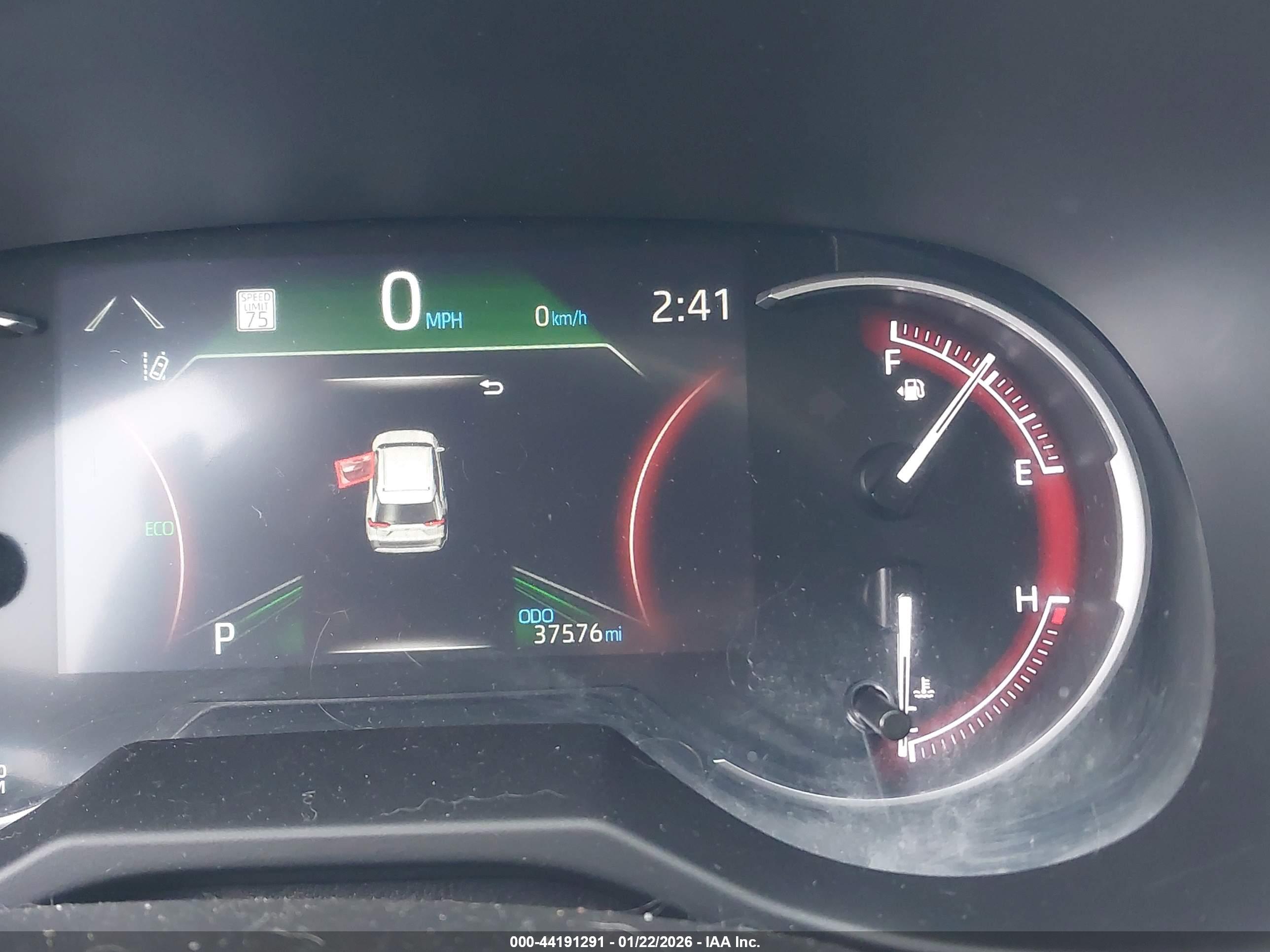 TOYOTA RAV4 image 7