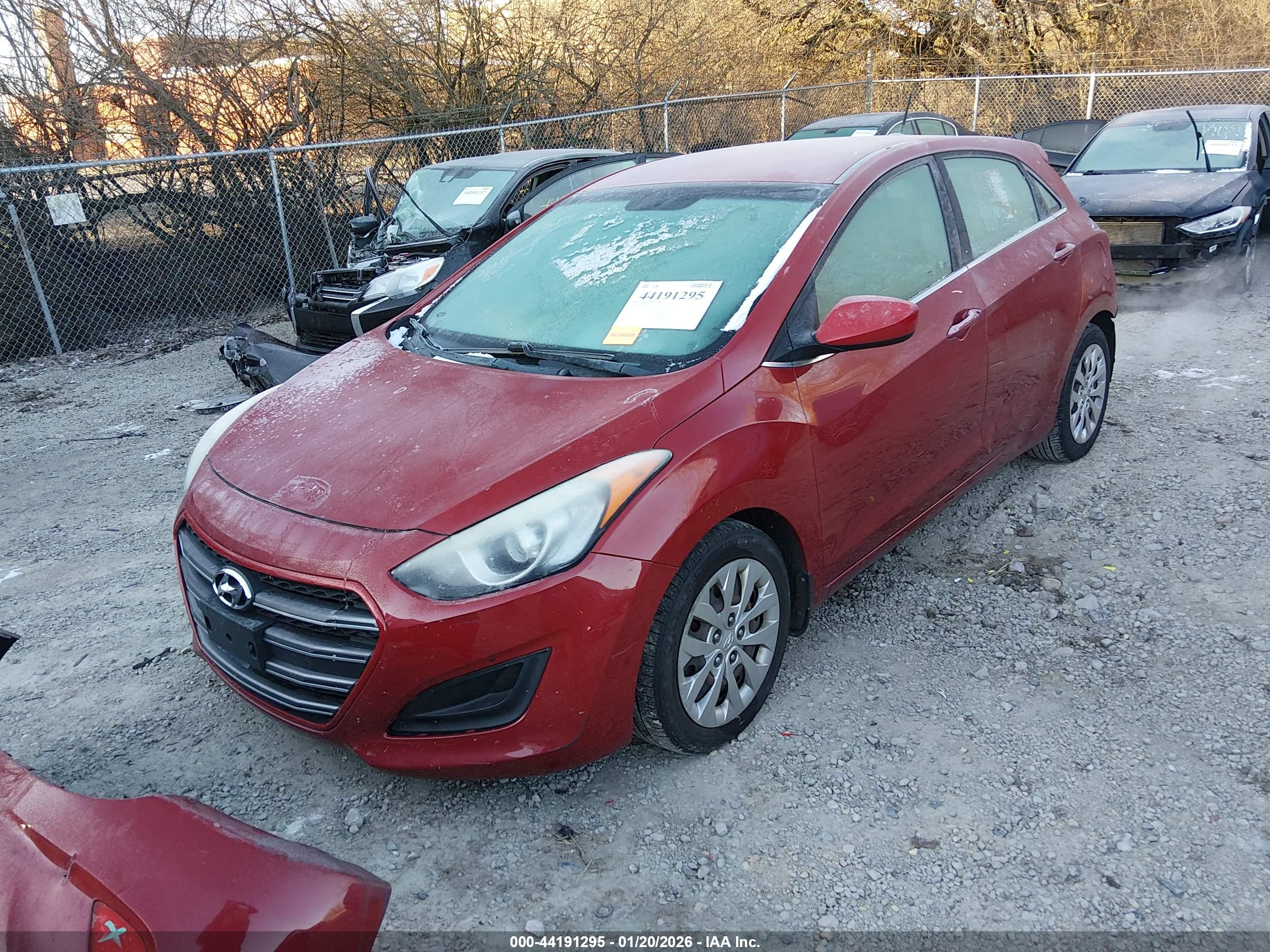 HYUNDAI ELANTRA image 2