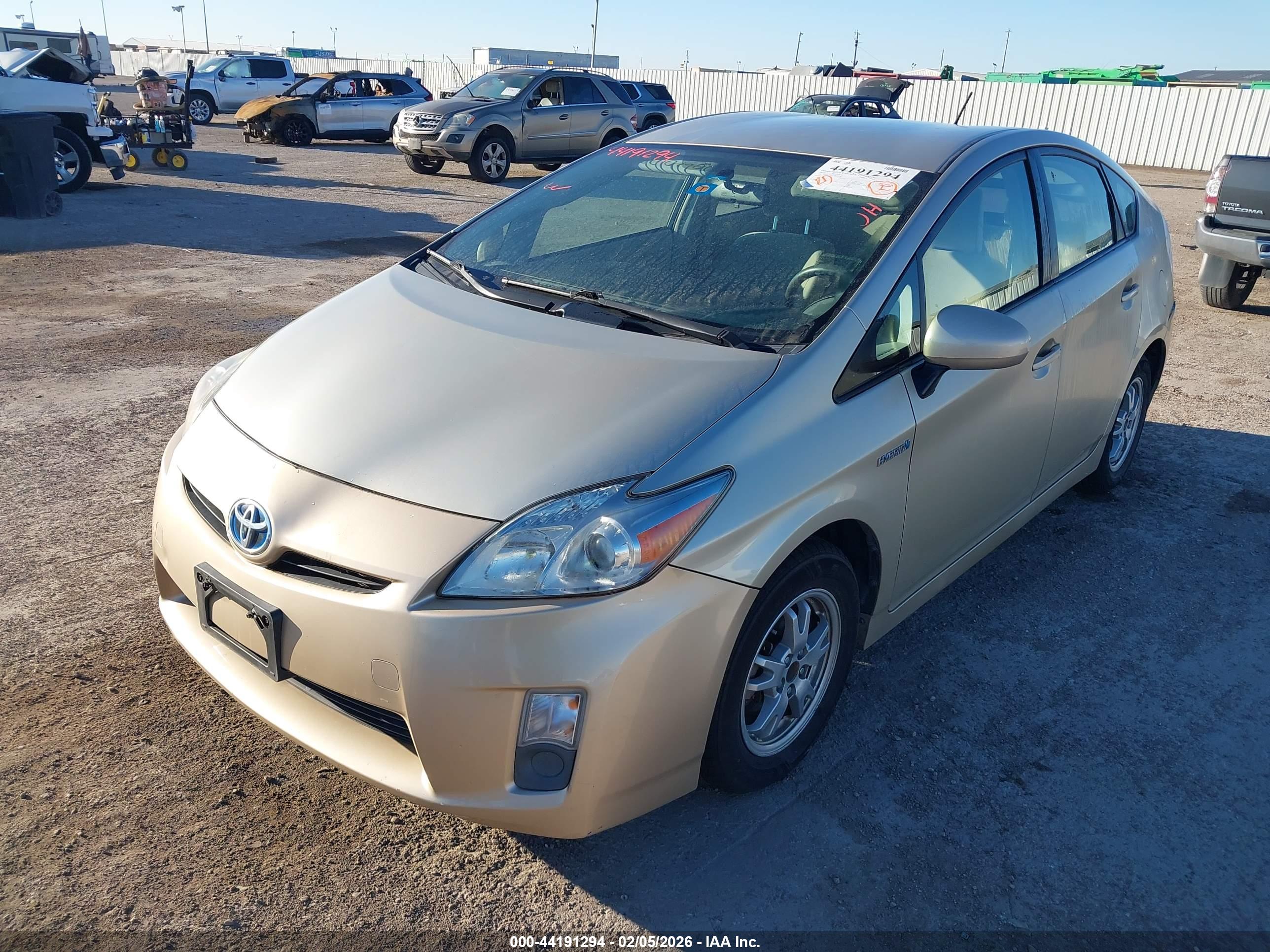 TOYOTA PRIUS image 2