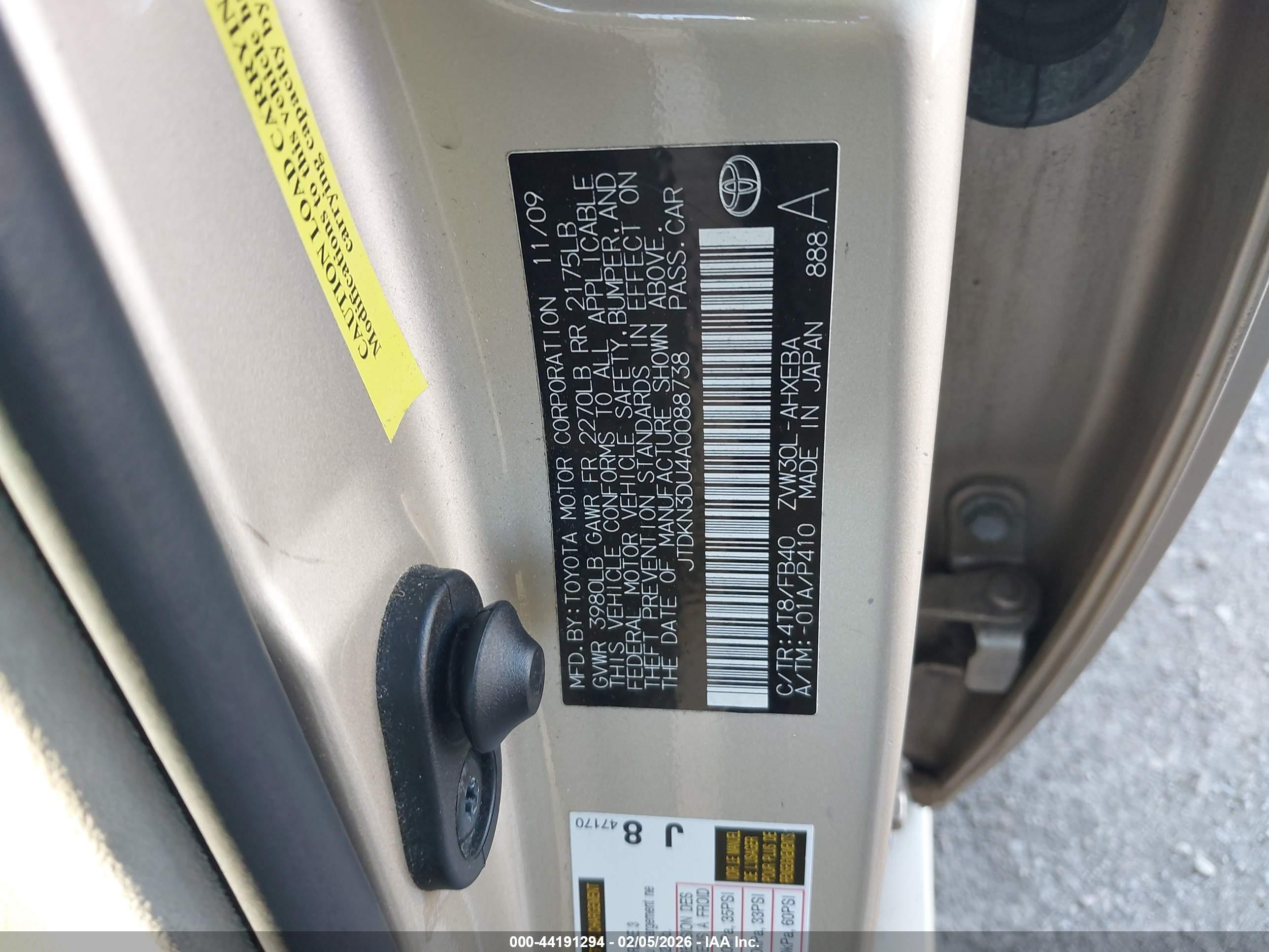 TOYOTA PRIUS image 9