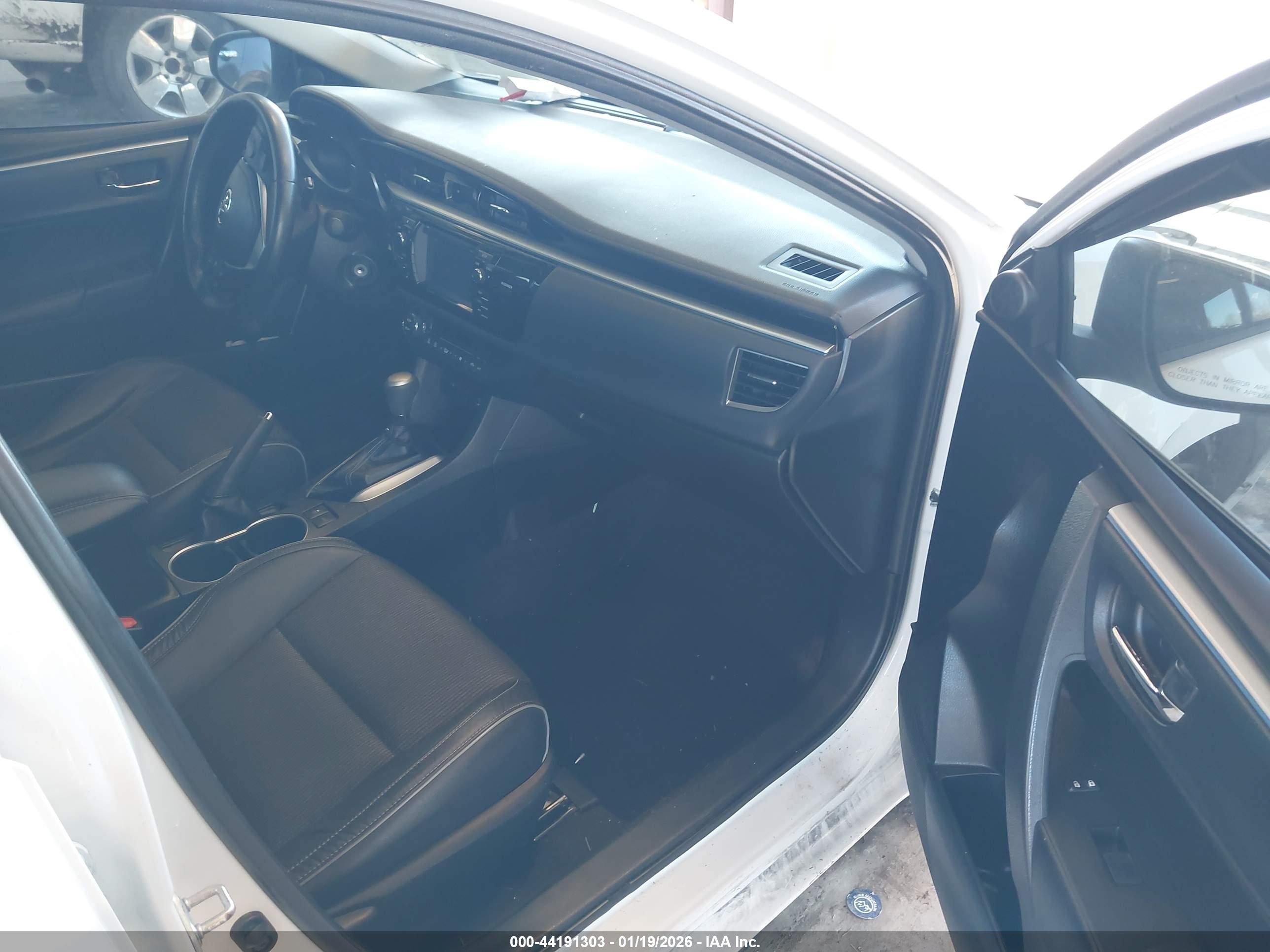 TOYOTA COROLLA image 5