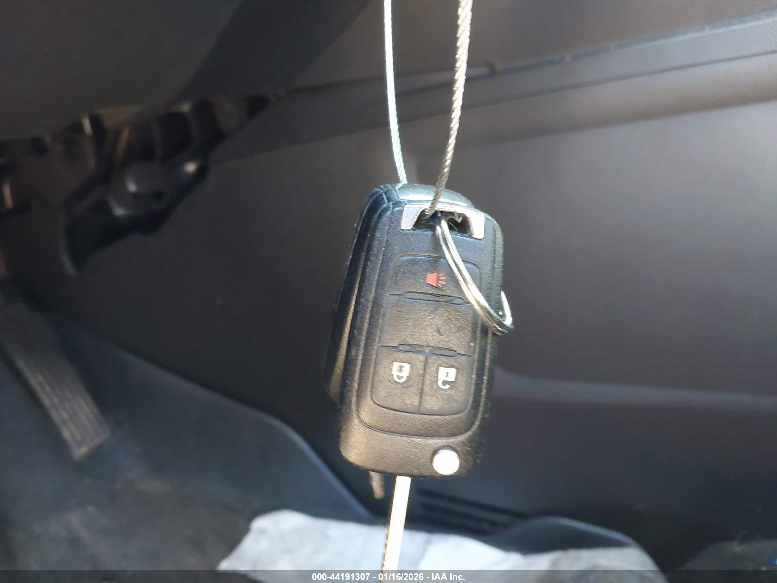 GMC TERRAIN image 11