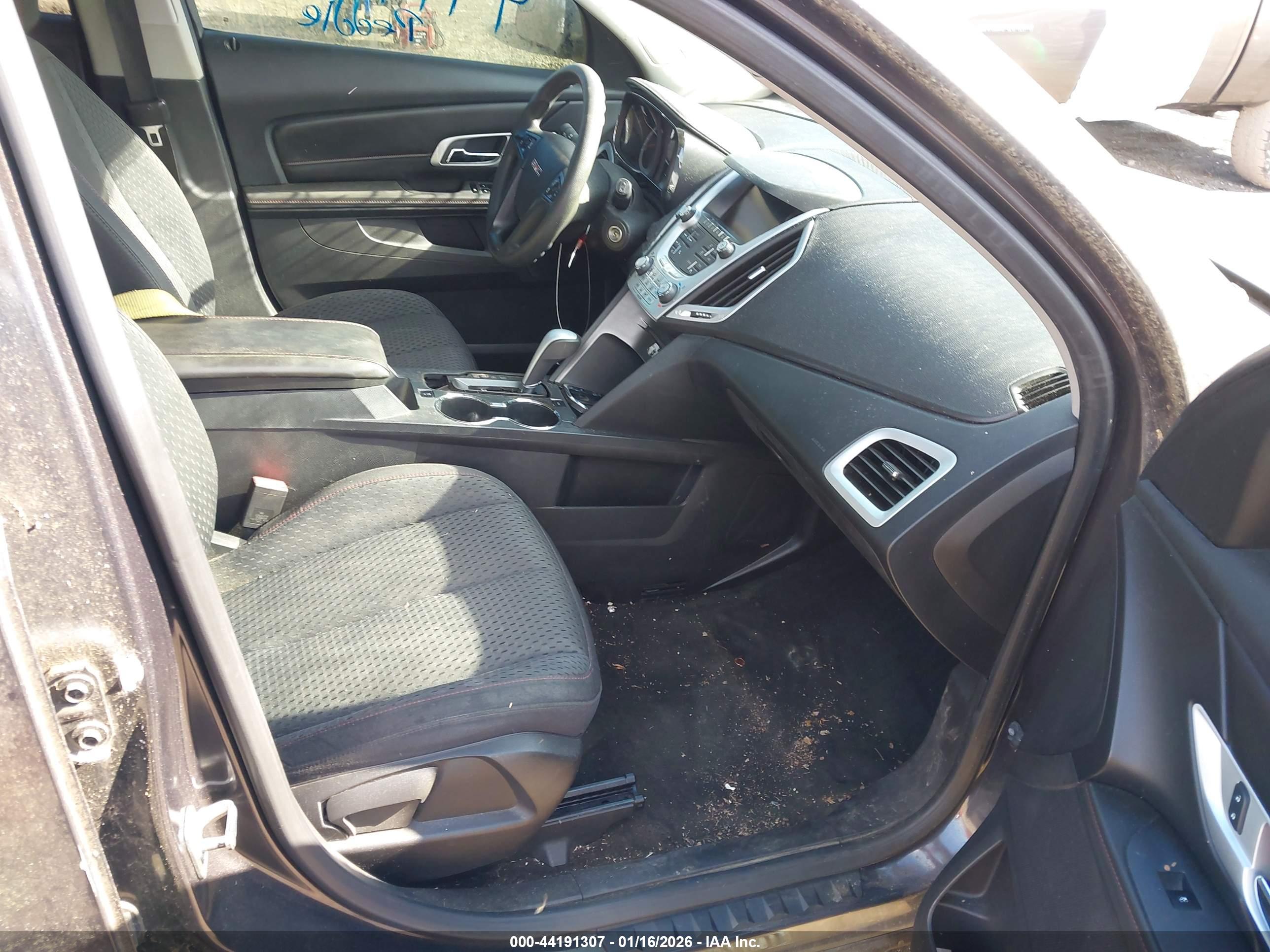 GMC TERRAIN image 5
