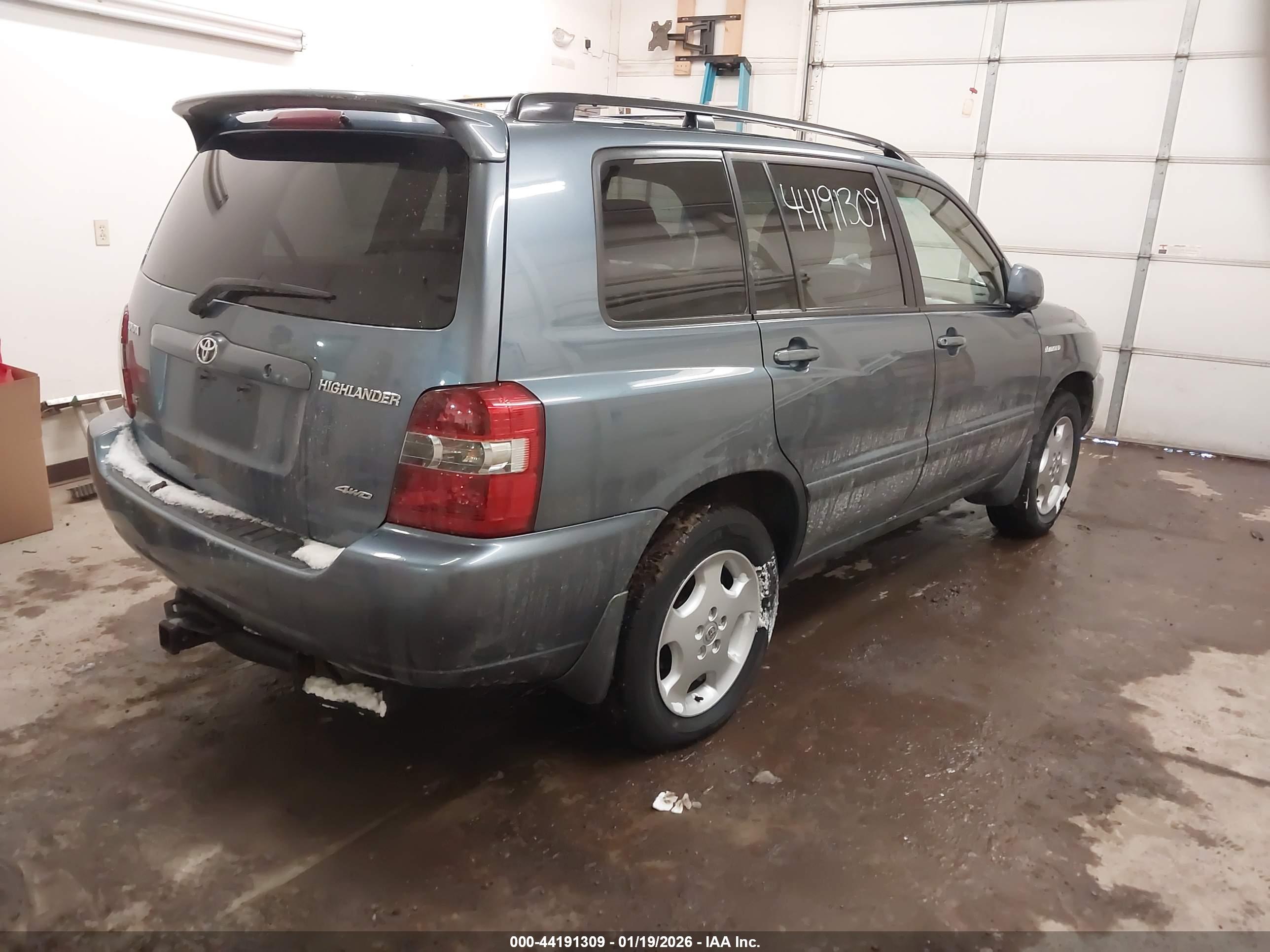 TOYOTA HIGHLANDER image 4