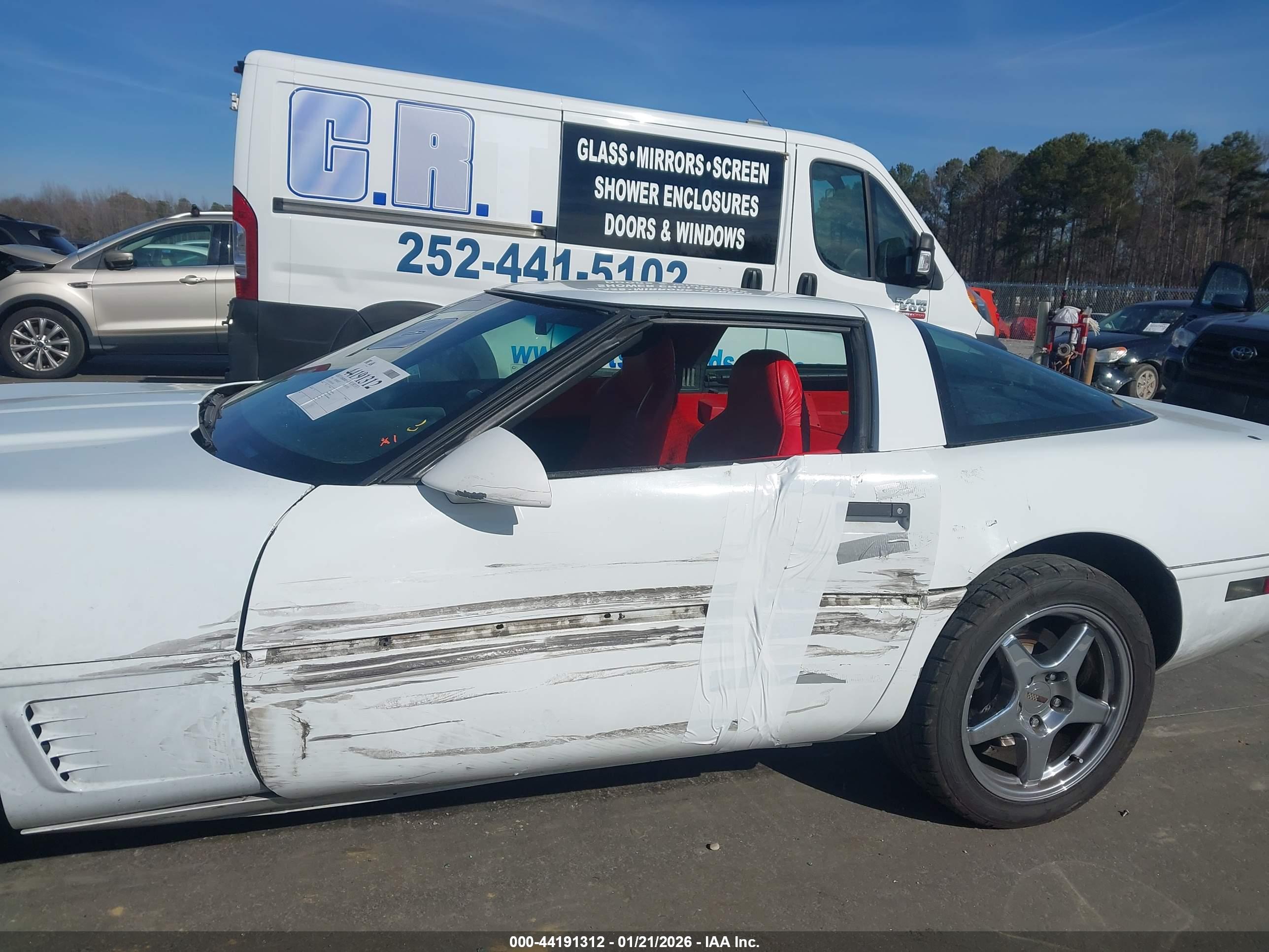 CHEVROLET CORVETTE image 6