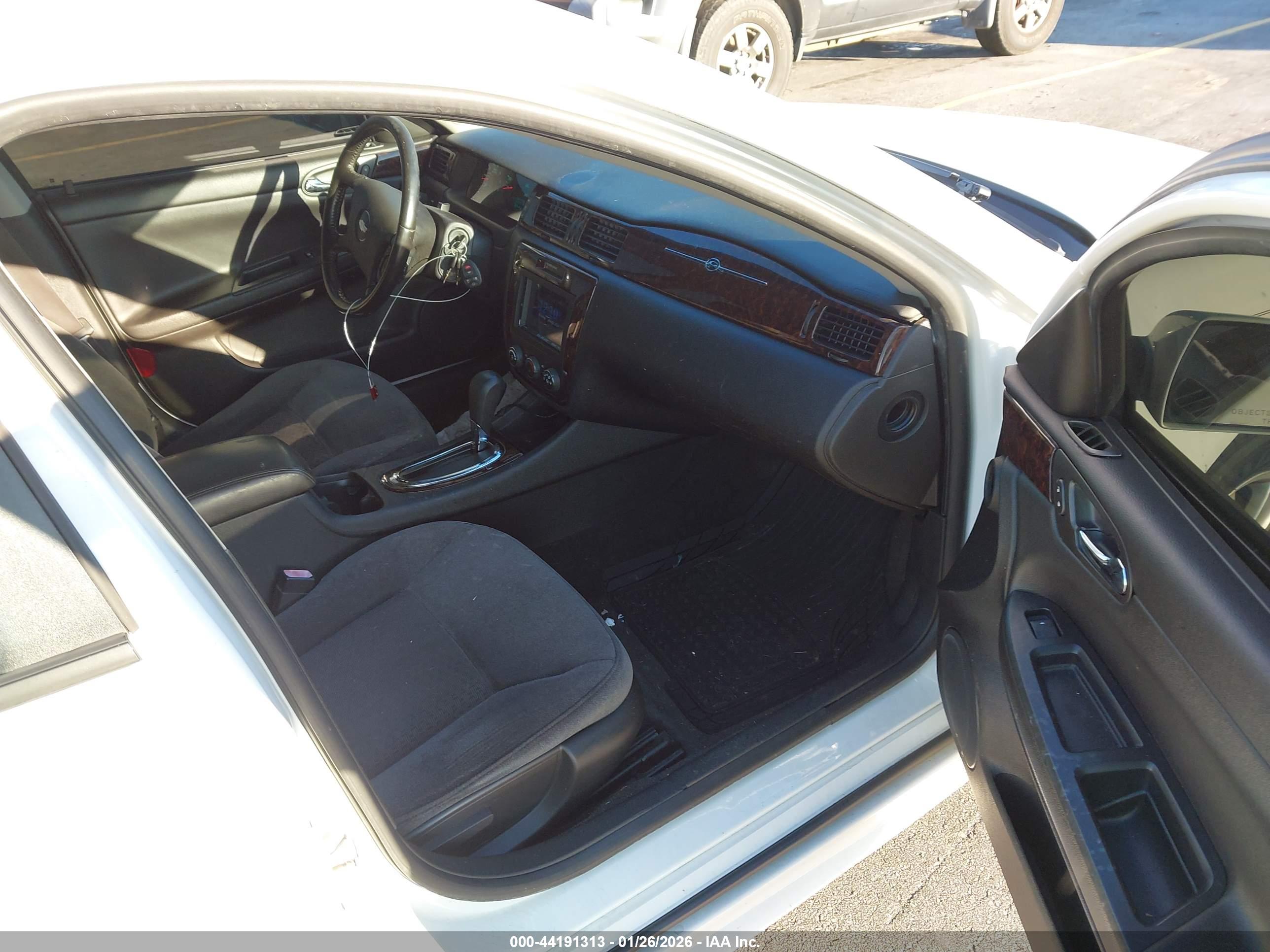 CHEVROLET IMPALA image 5
