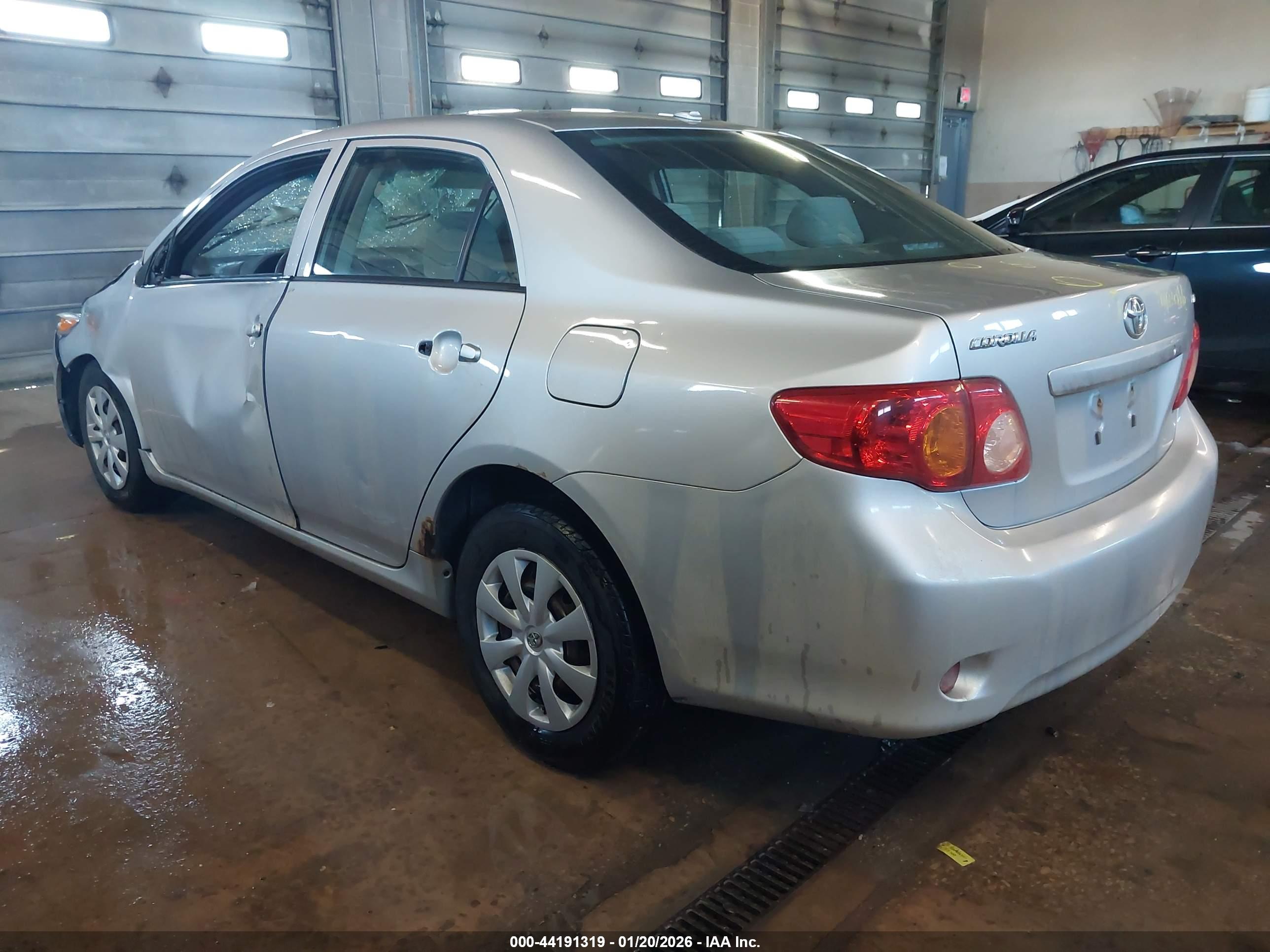 TOYOTA COROLLA image 3