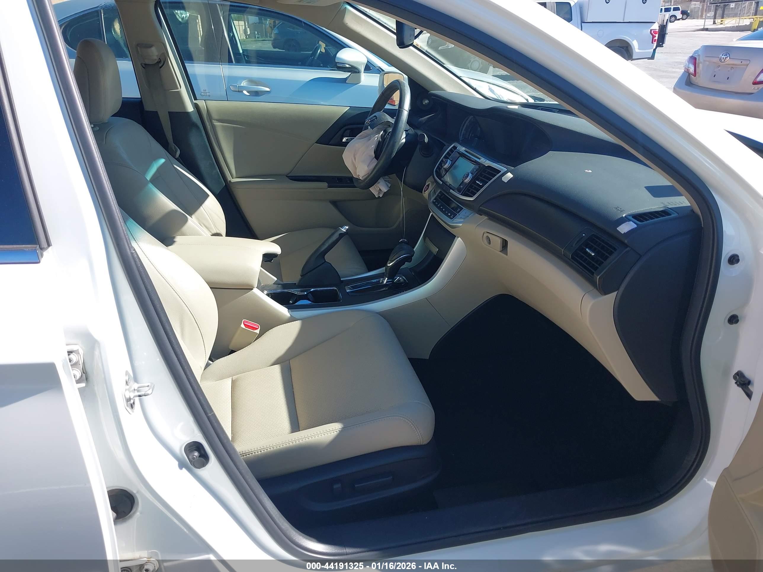 HONDA ACCORD image 5