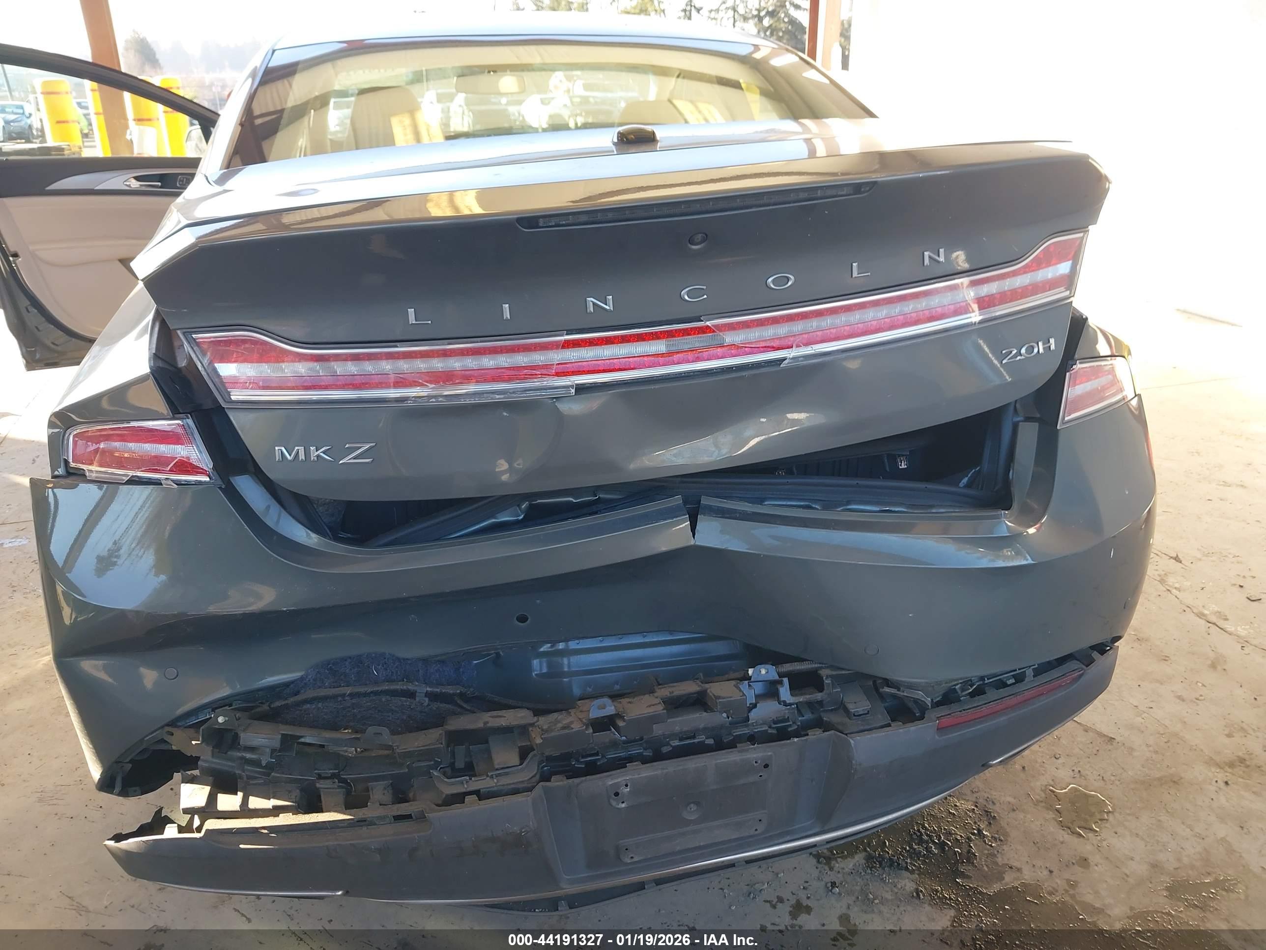 LINCOLN MKZ image 6