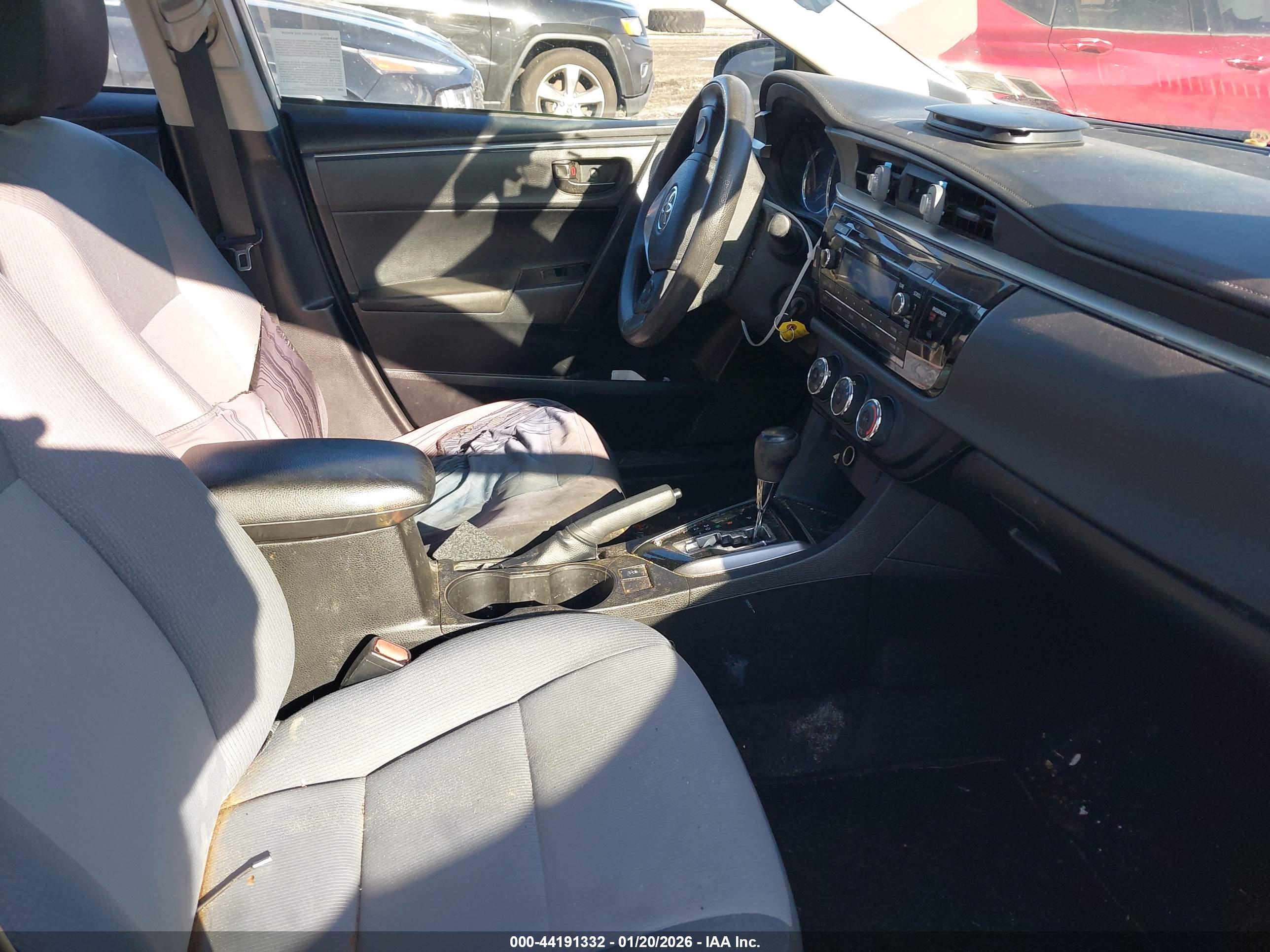 TOYOTA COROLLA image 5