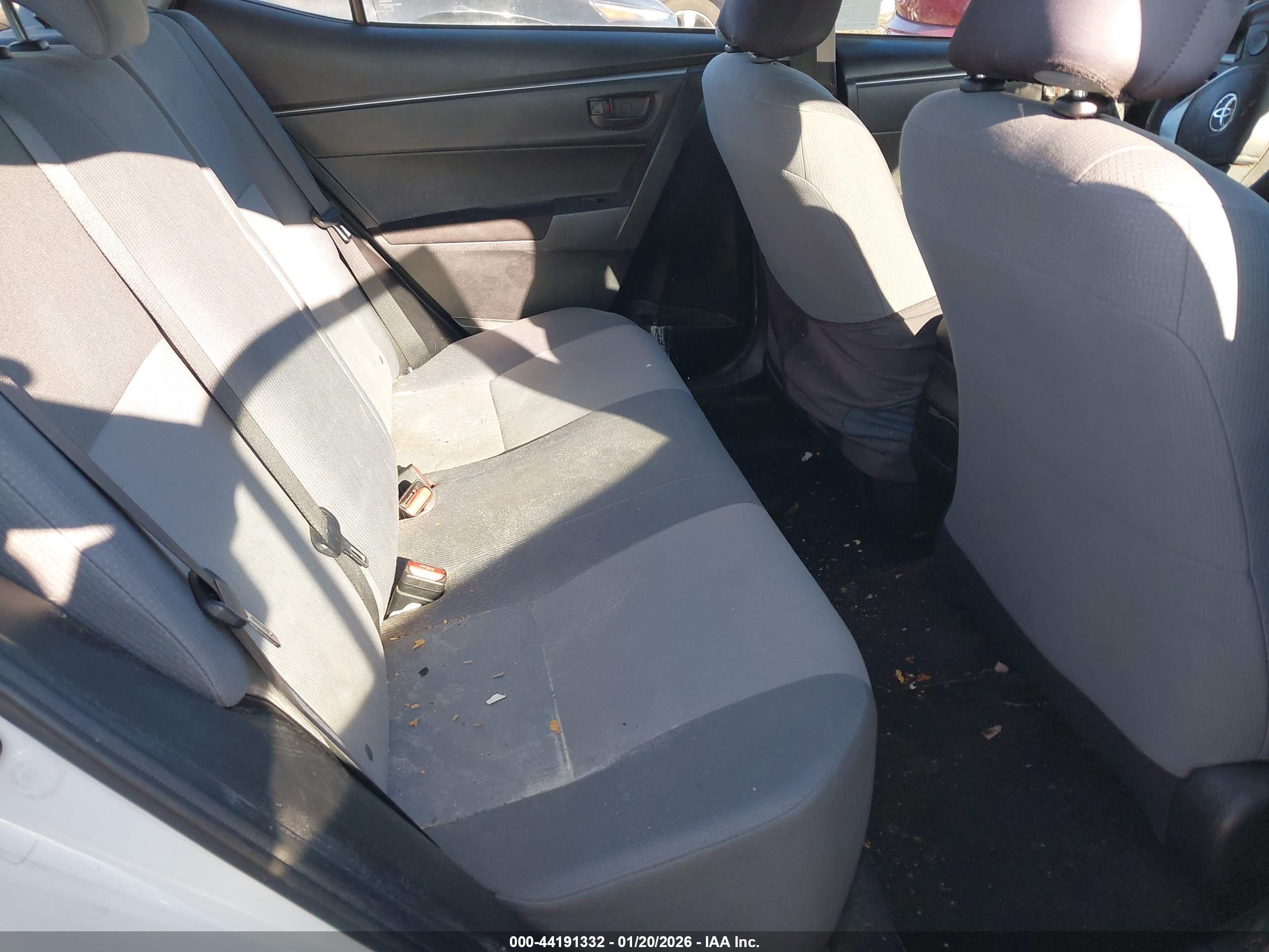 TOYOTA COROLLA image 8