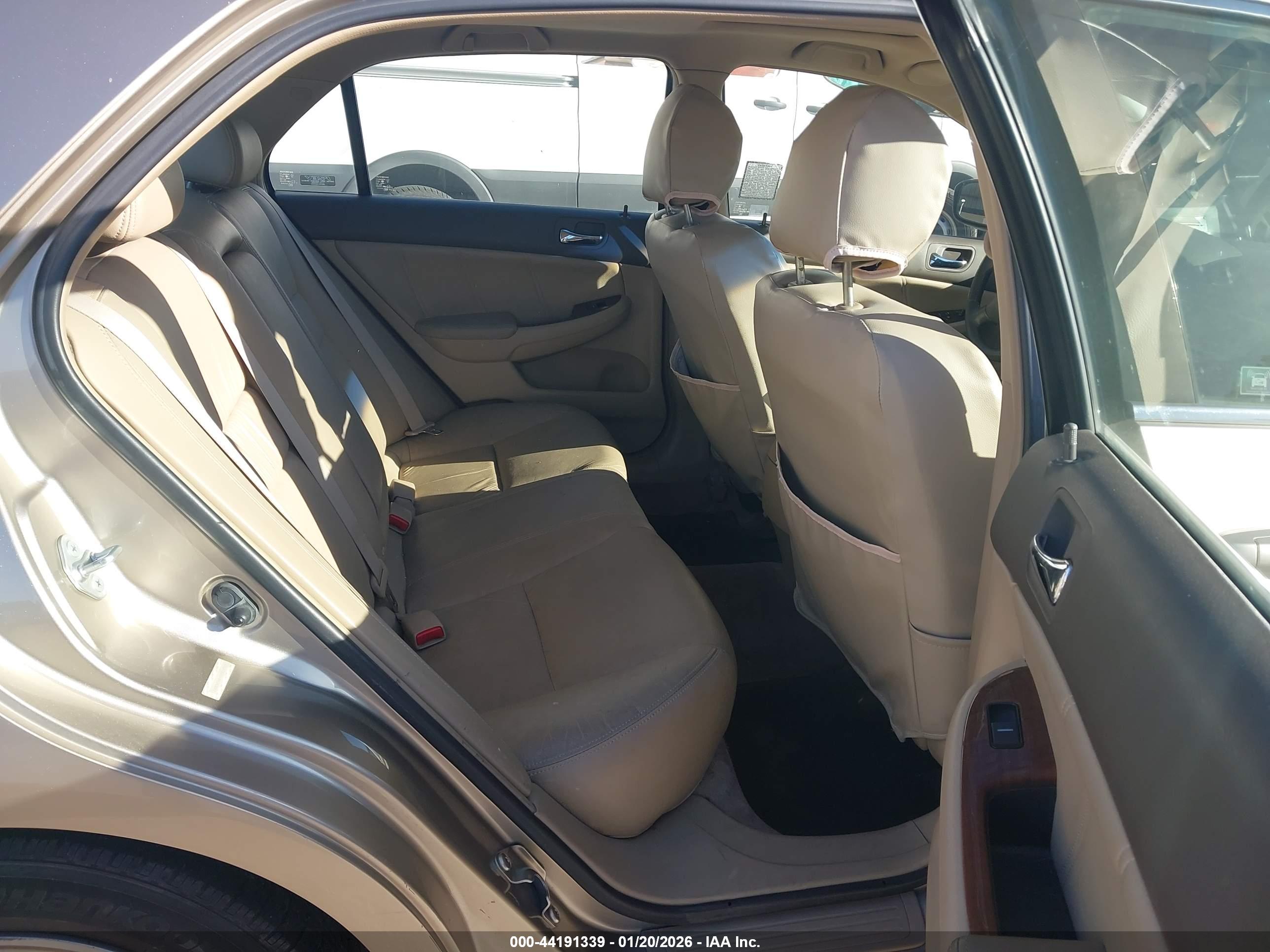 HONDA ACCORD image 8