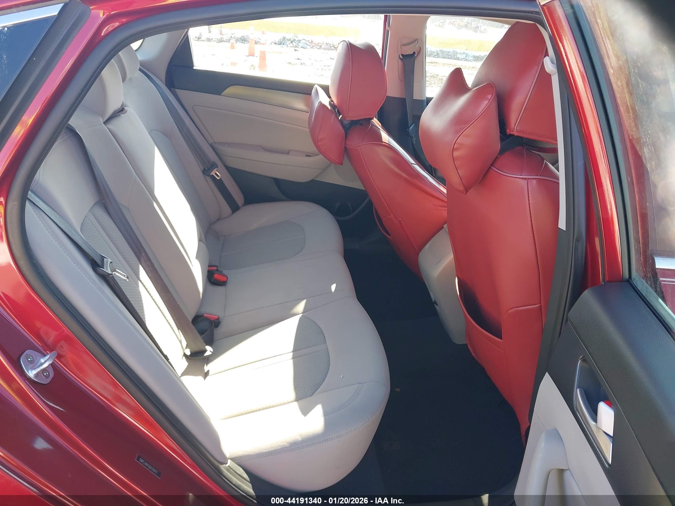 HYUNDAI SONATA image 8