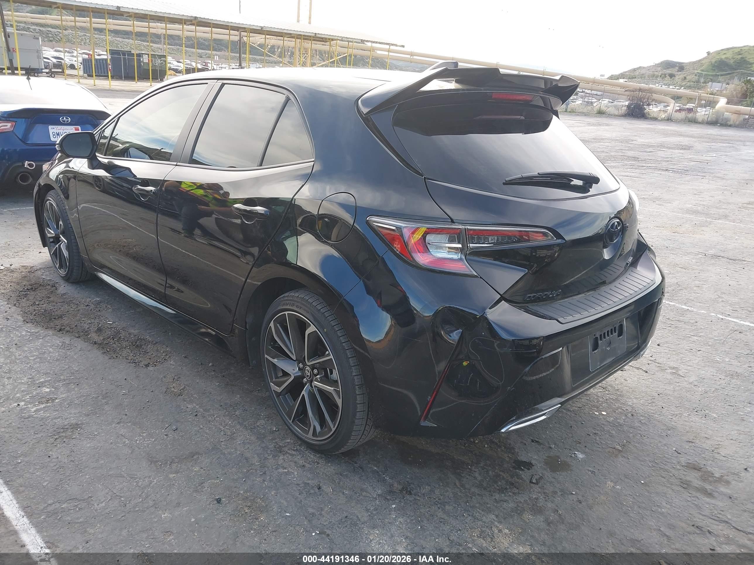 TOYOTA COROLLA image 3
