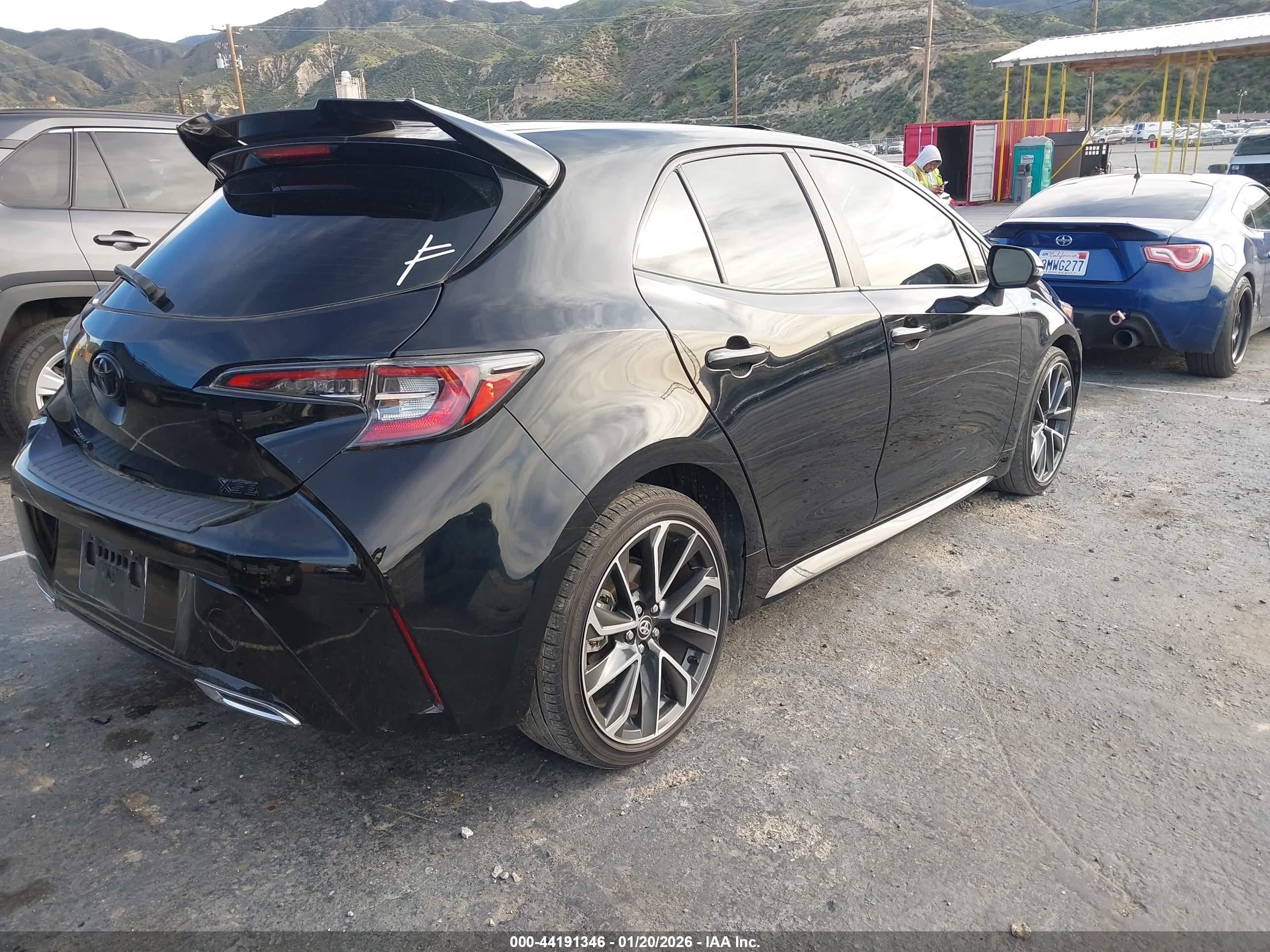 TOYOTA COROLLA image 4