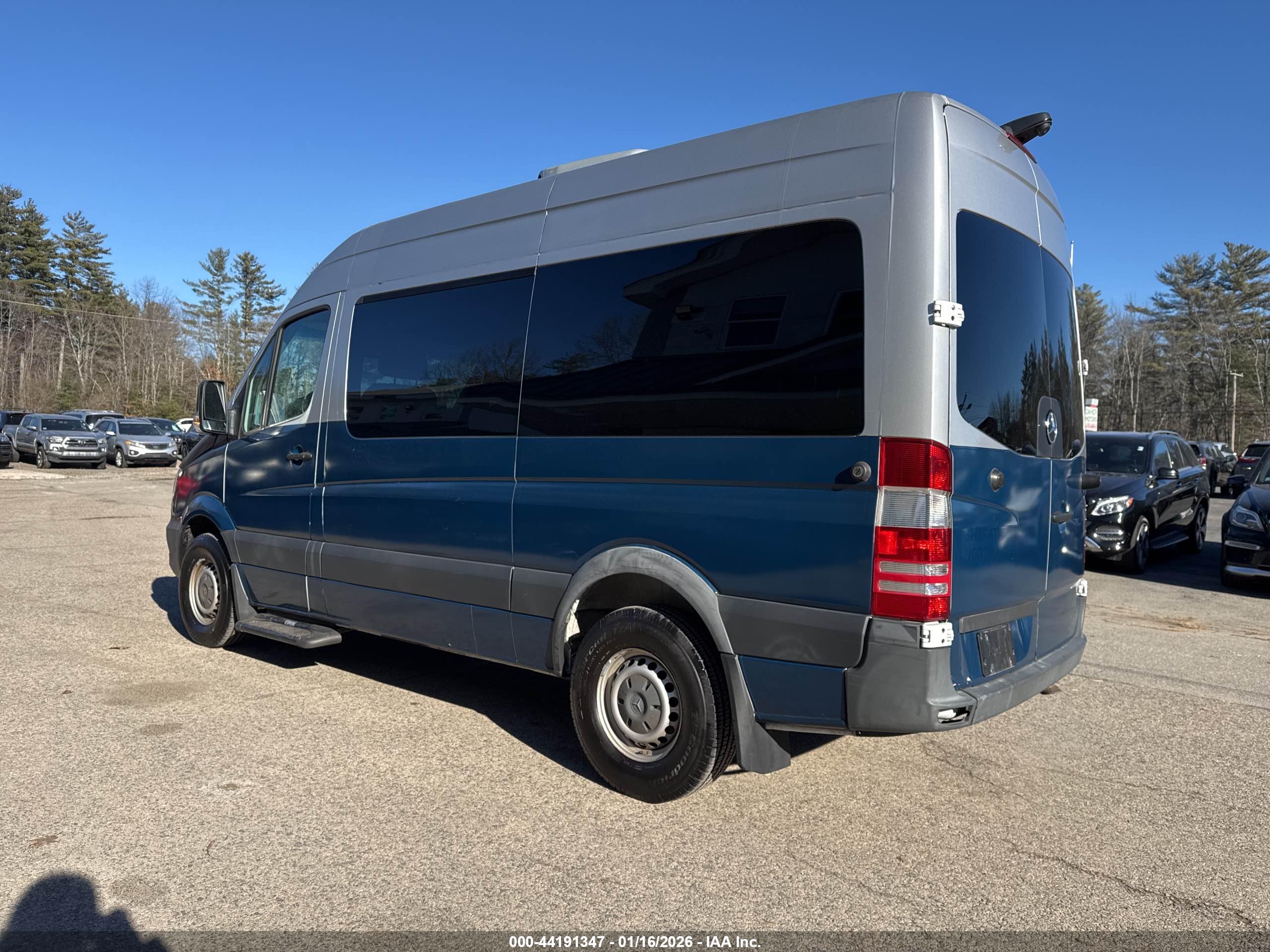 MERCEDES-BENZ SPRINTER image 3