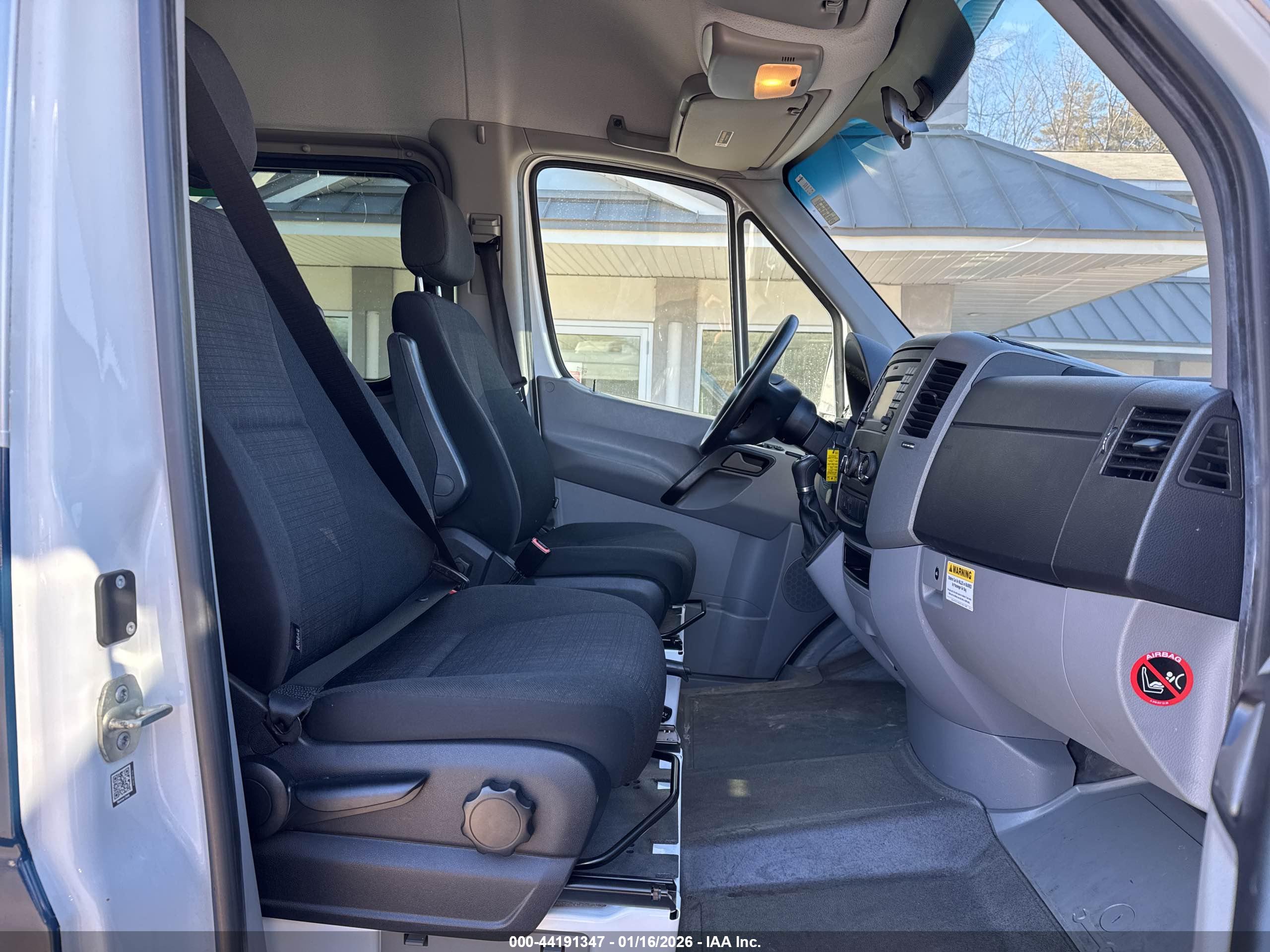 MERCEDES-BENZ SPRINTER image 5