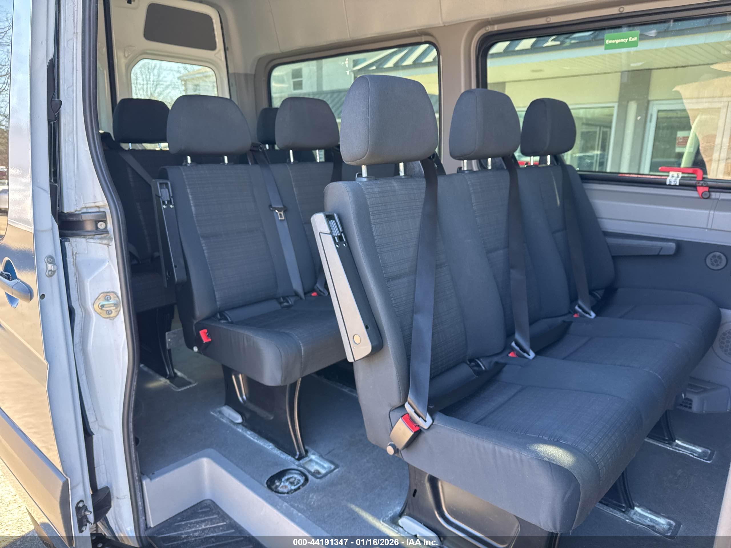MERCEDES-BENZ SPRINTER image 8