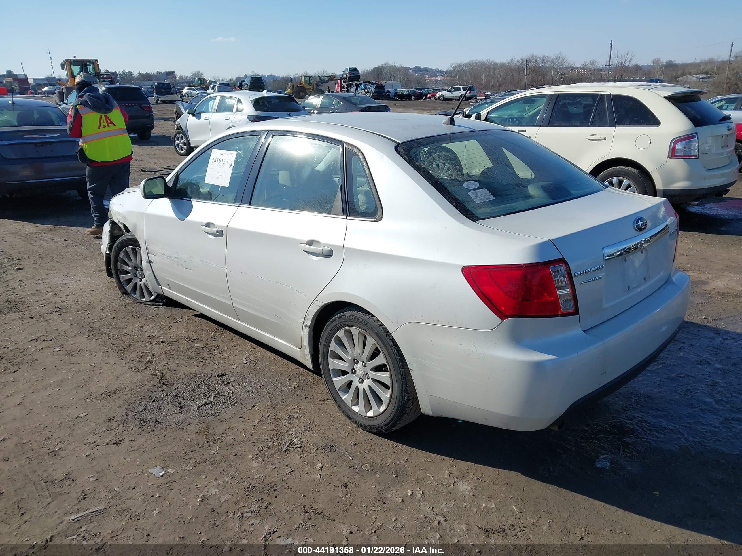 SUBARU IMPREZA image 3