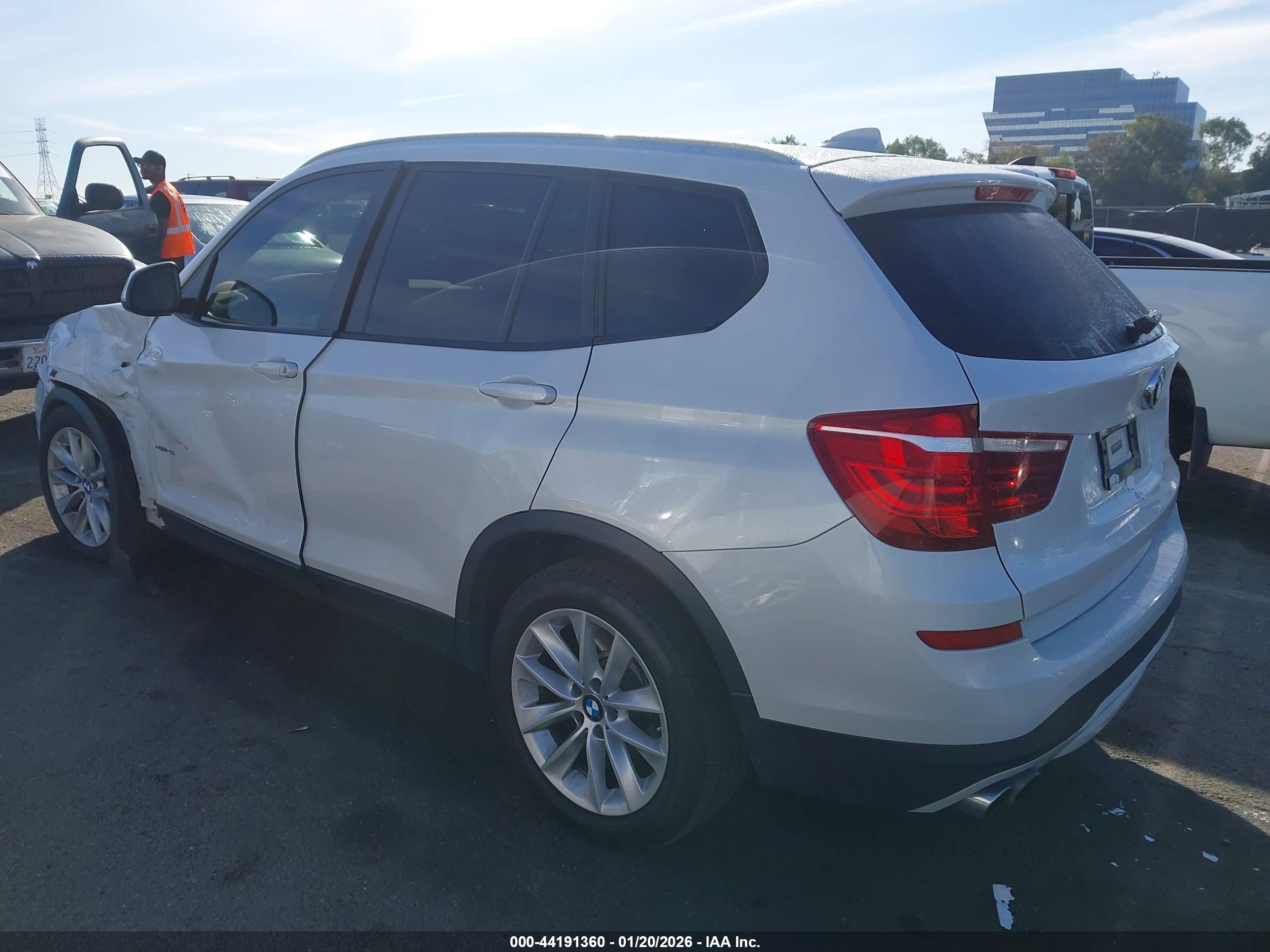 BMW X3 image 3
